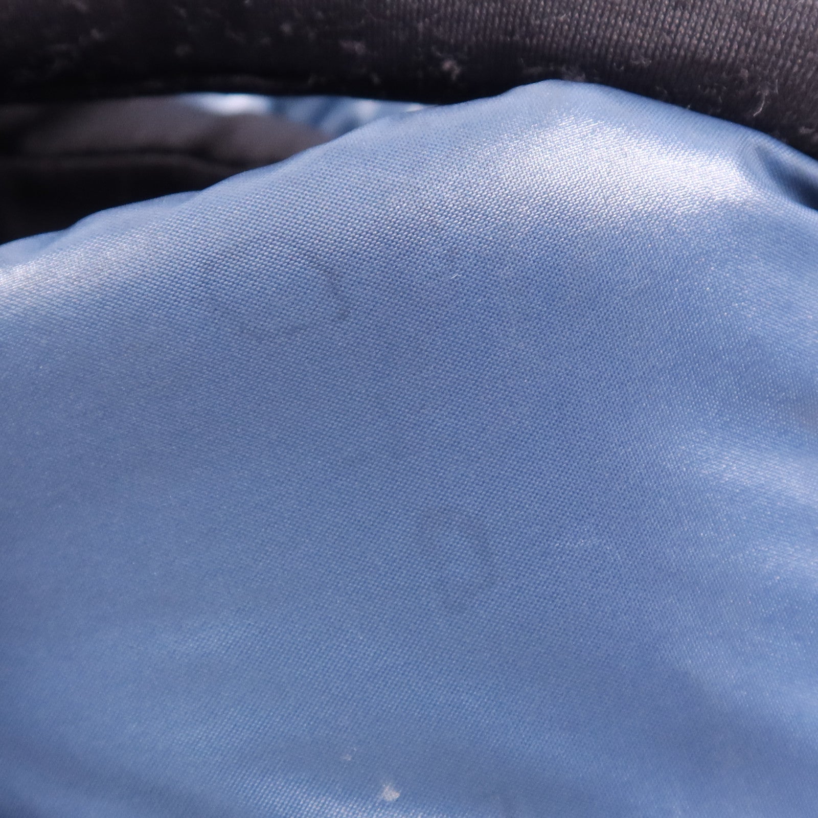 CHANEL 尼龍Coco Cocoon Small銀扣手挽袋