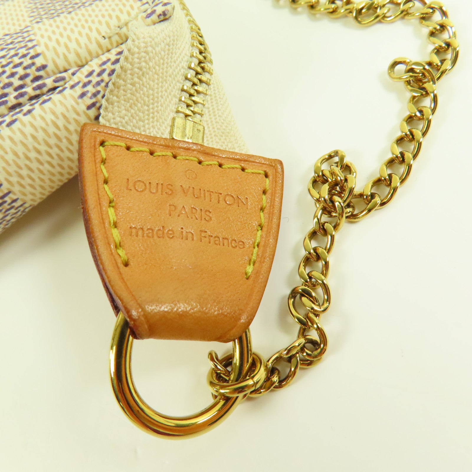LOUIS VUITTON Damier Azur Mini Pochette Accessories金扣鏈帶手挽袋