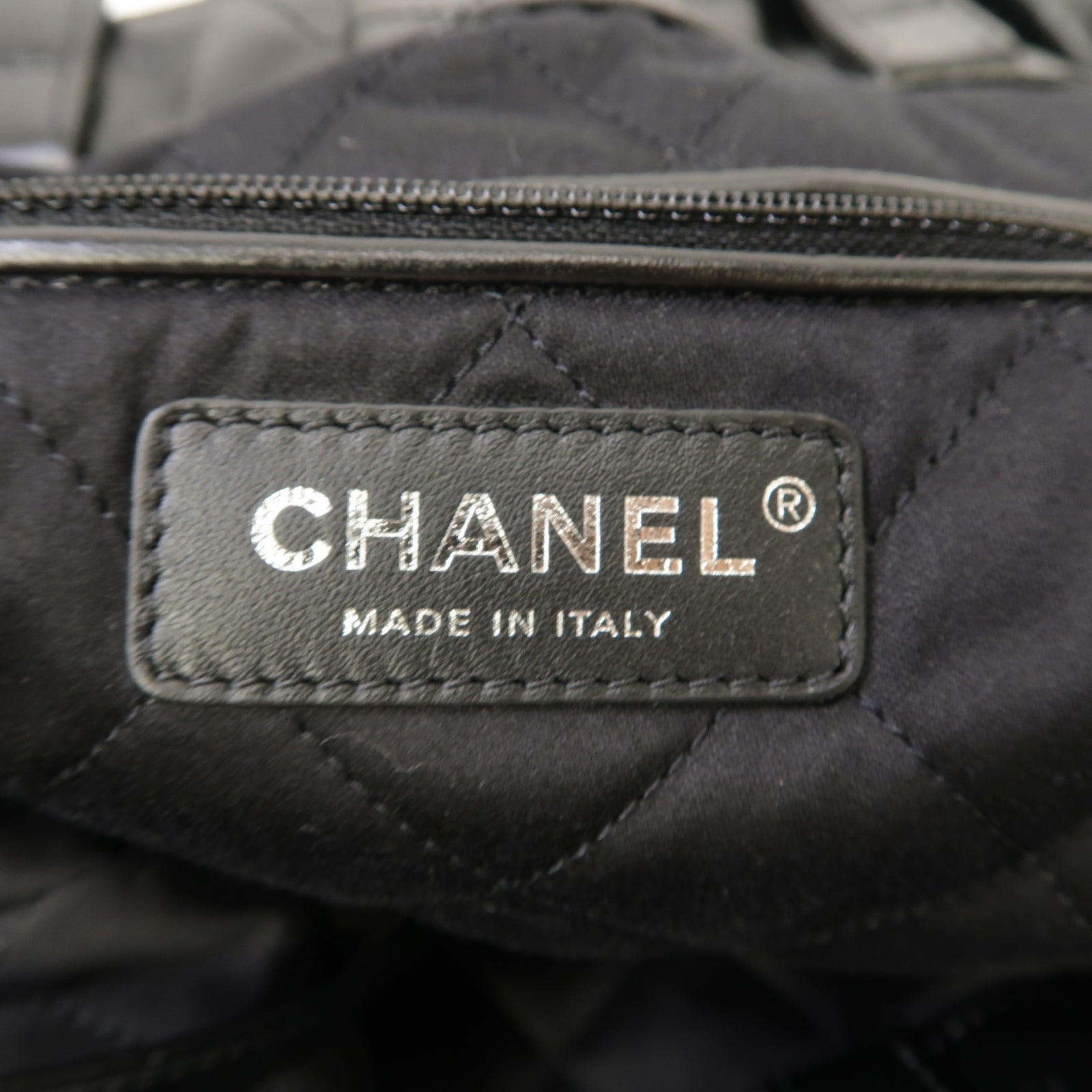 CHANEL 【清倉大減價】菱格牛皮皮革Chanel 22 Backpack銀扣雙肩背包黑色