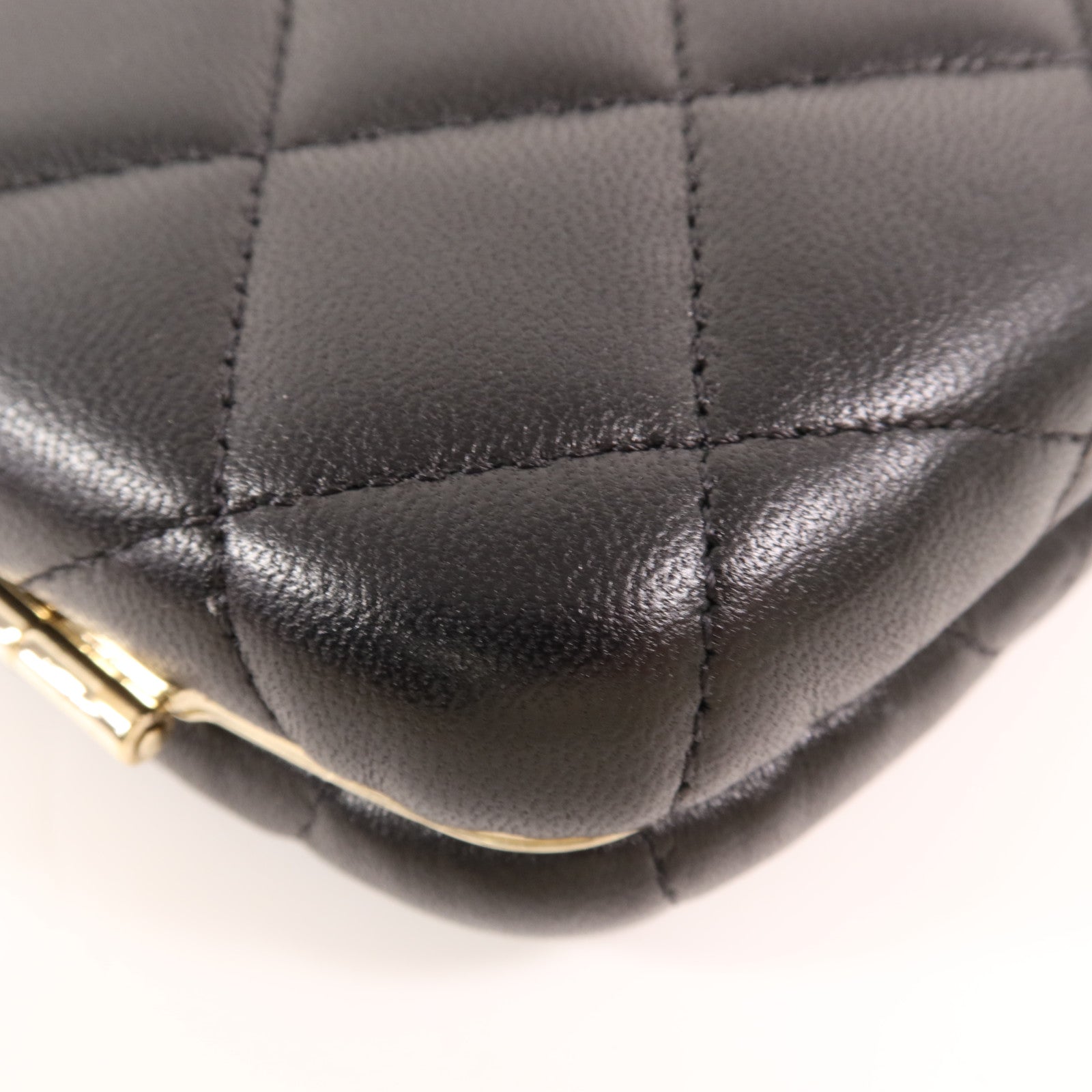 CHANEL 【激減優惠】羊皮皮革Chain Shoulder金扣鏈帶肩背袋