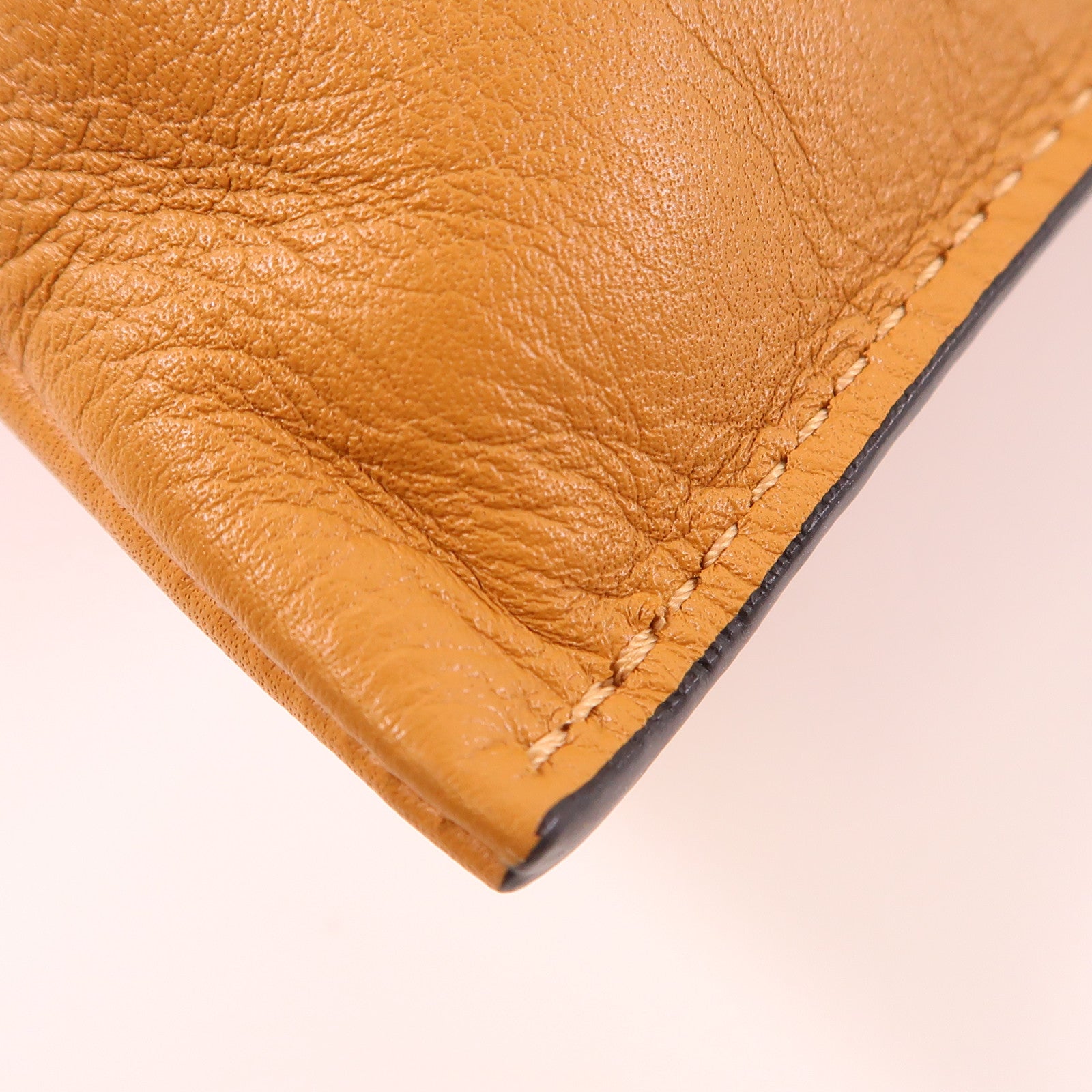 LOEWE 牛皮皮革Flamenco Pocket肩背袋