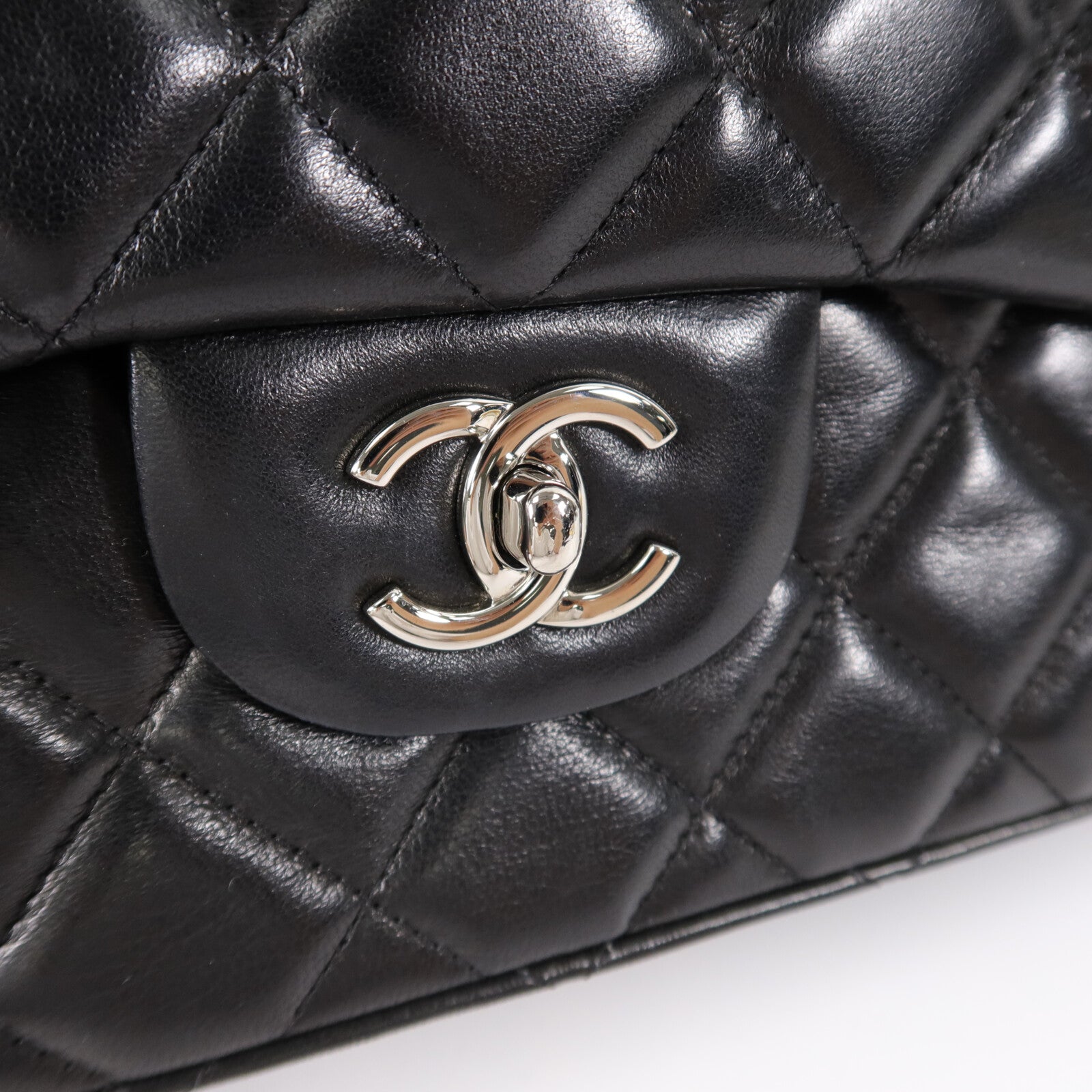 CHANEL 羊皮皮革Maxi Classic鏈帶肩背袋