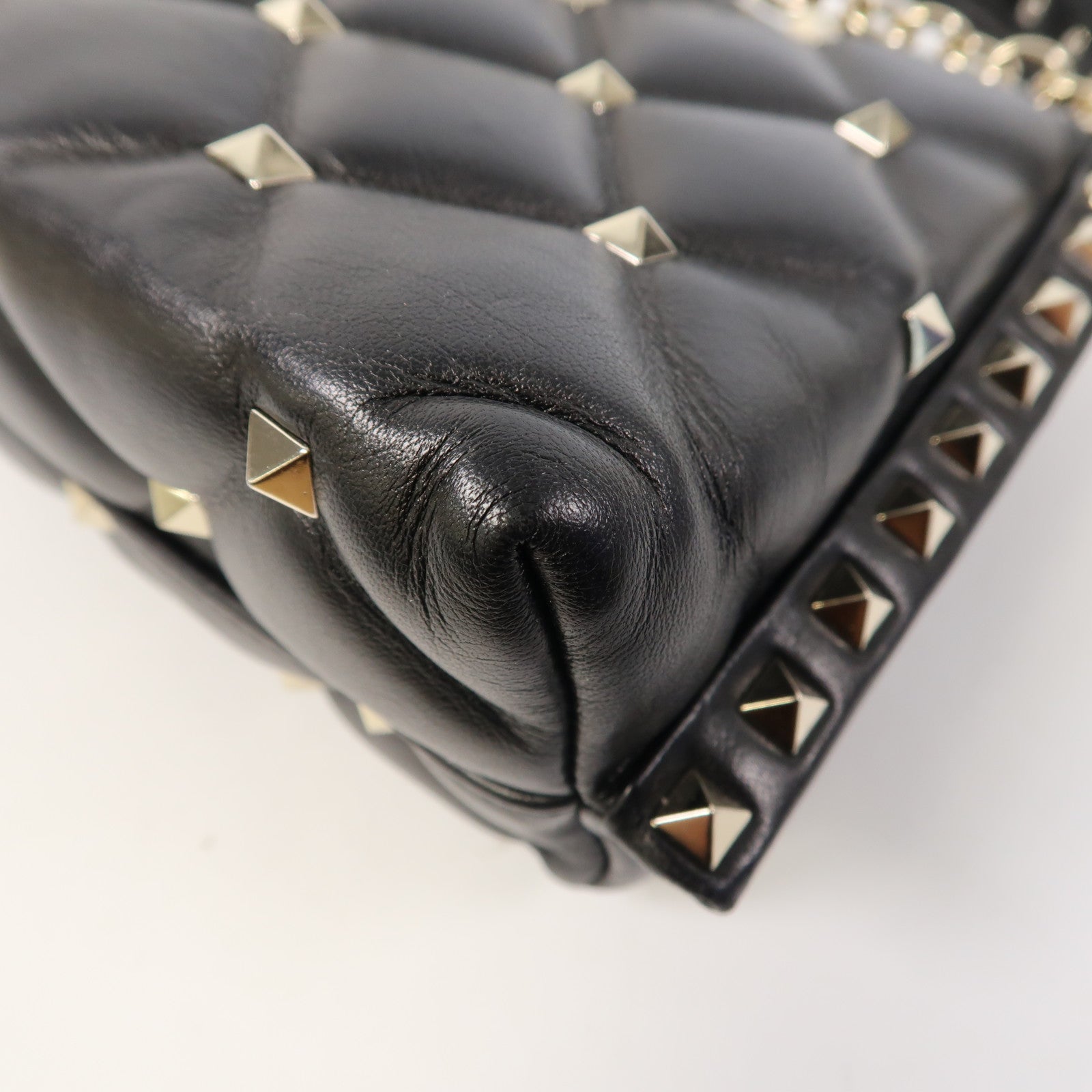 Valentino 牛皮皮革Shoulder Bag金扣鏈帶肩背袋黑色