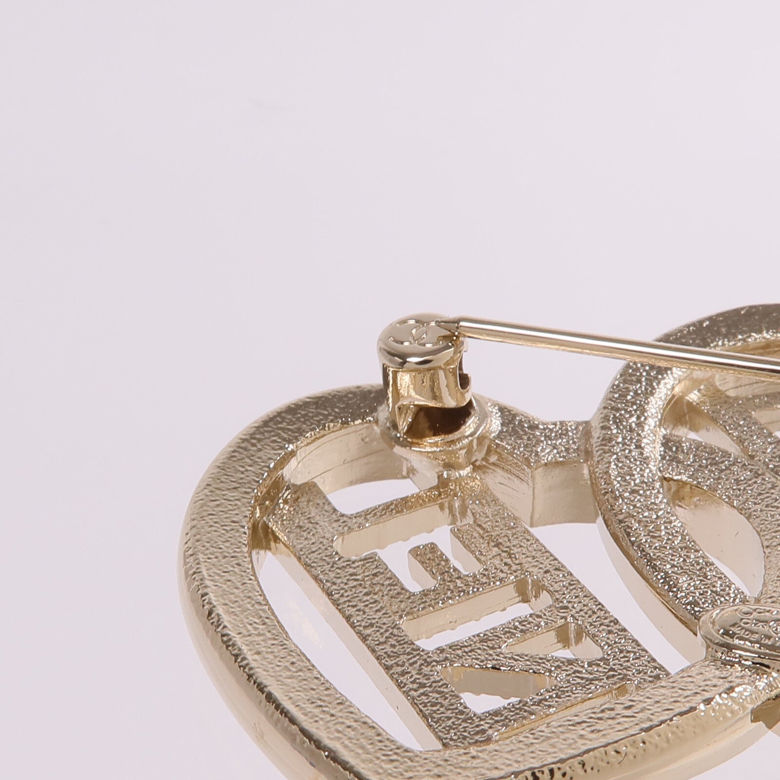 CHANEL 金屬Brooch金扣胸針