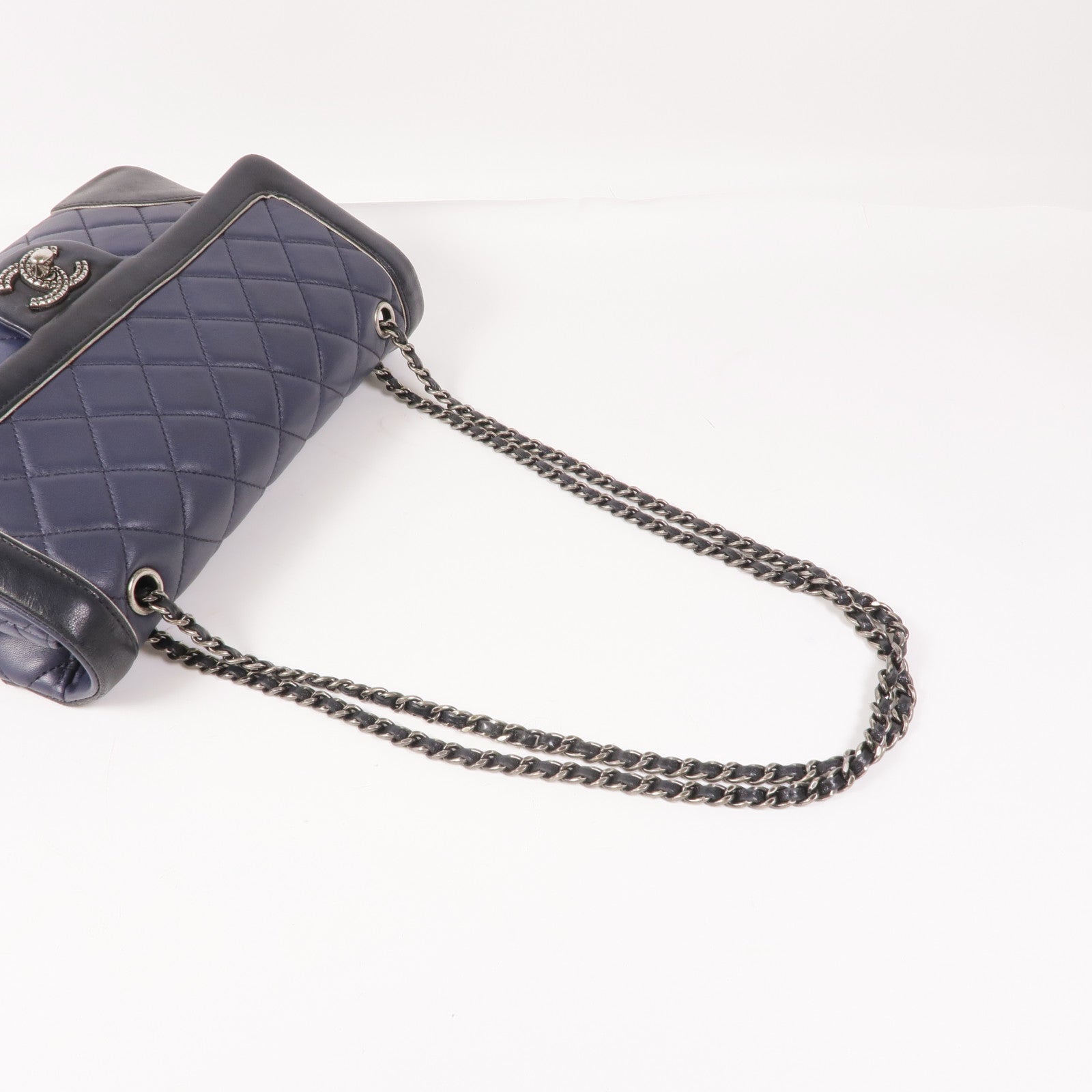 CHANEL 羊皮皮革Chain Shoulder銀扣鏈帶肩背袋