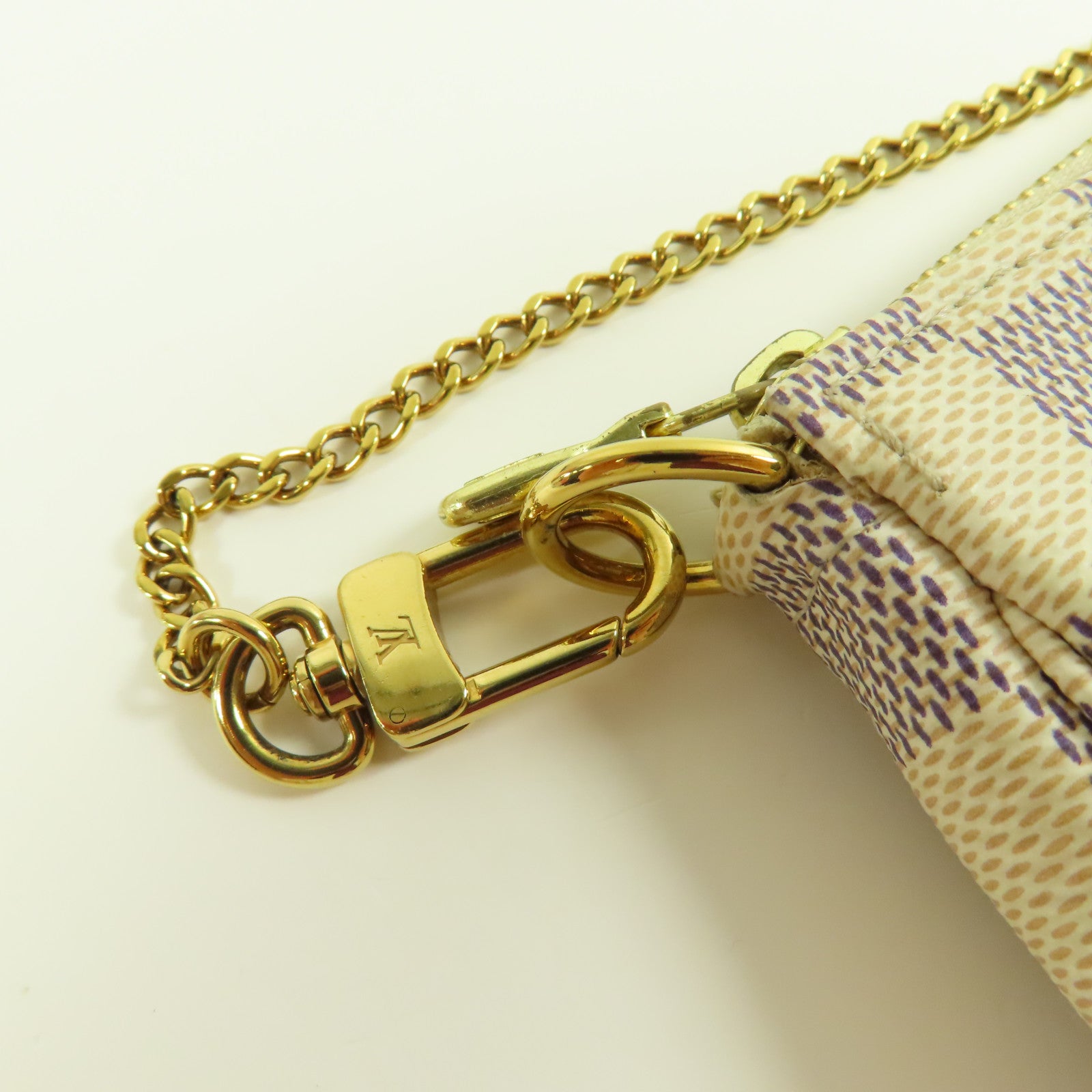 LOUIS VUITTON Damier Azur Mini Pochette Accessories金扣鏈帶手挽袋