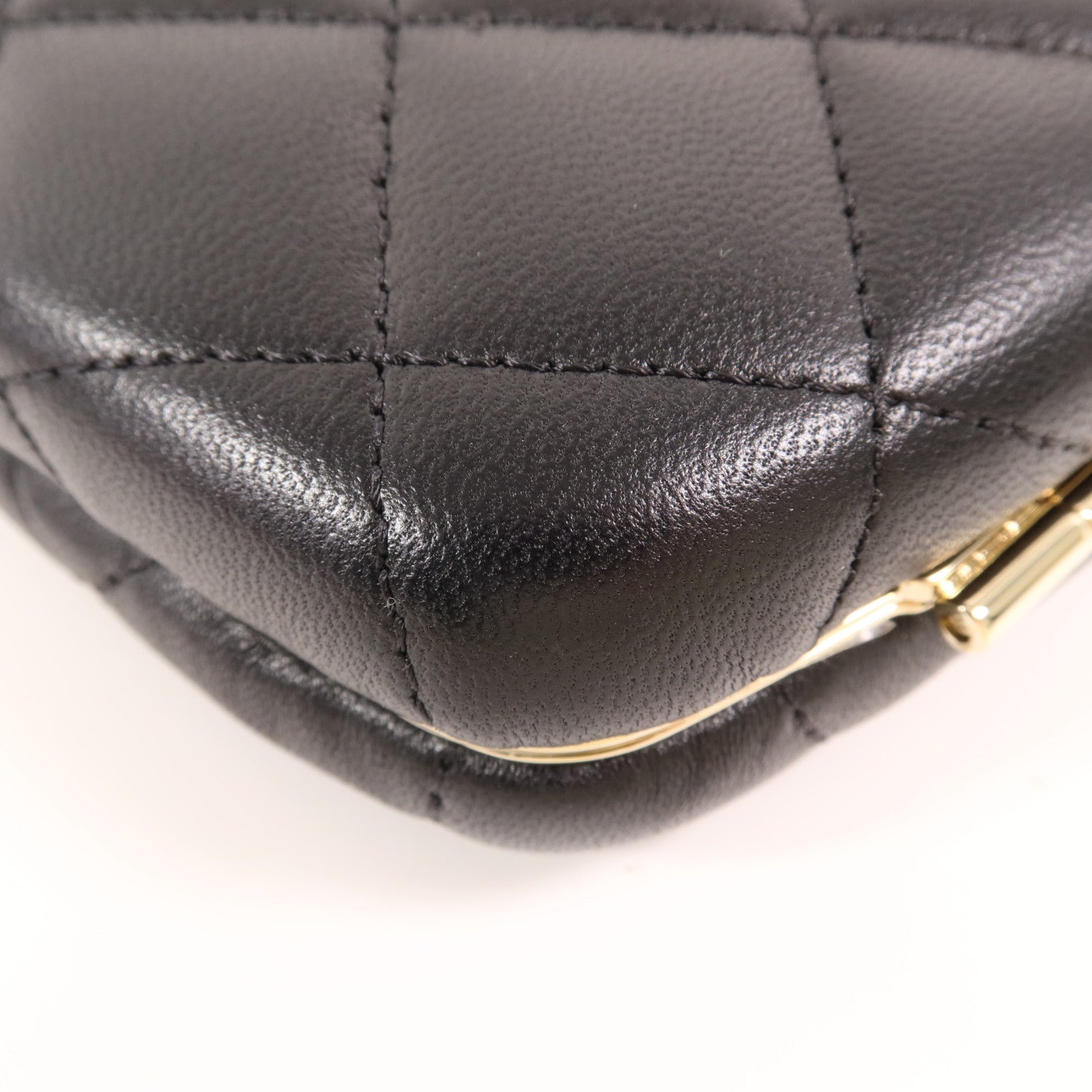 CHANEL 【激減優惠】羊皮皮革Chain Shoulder金扣鏈帶肩背袋