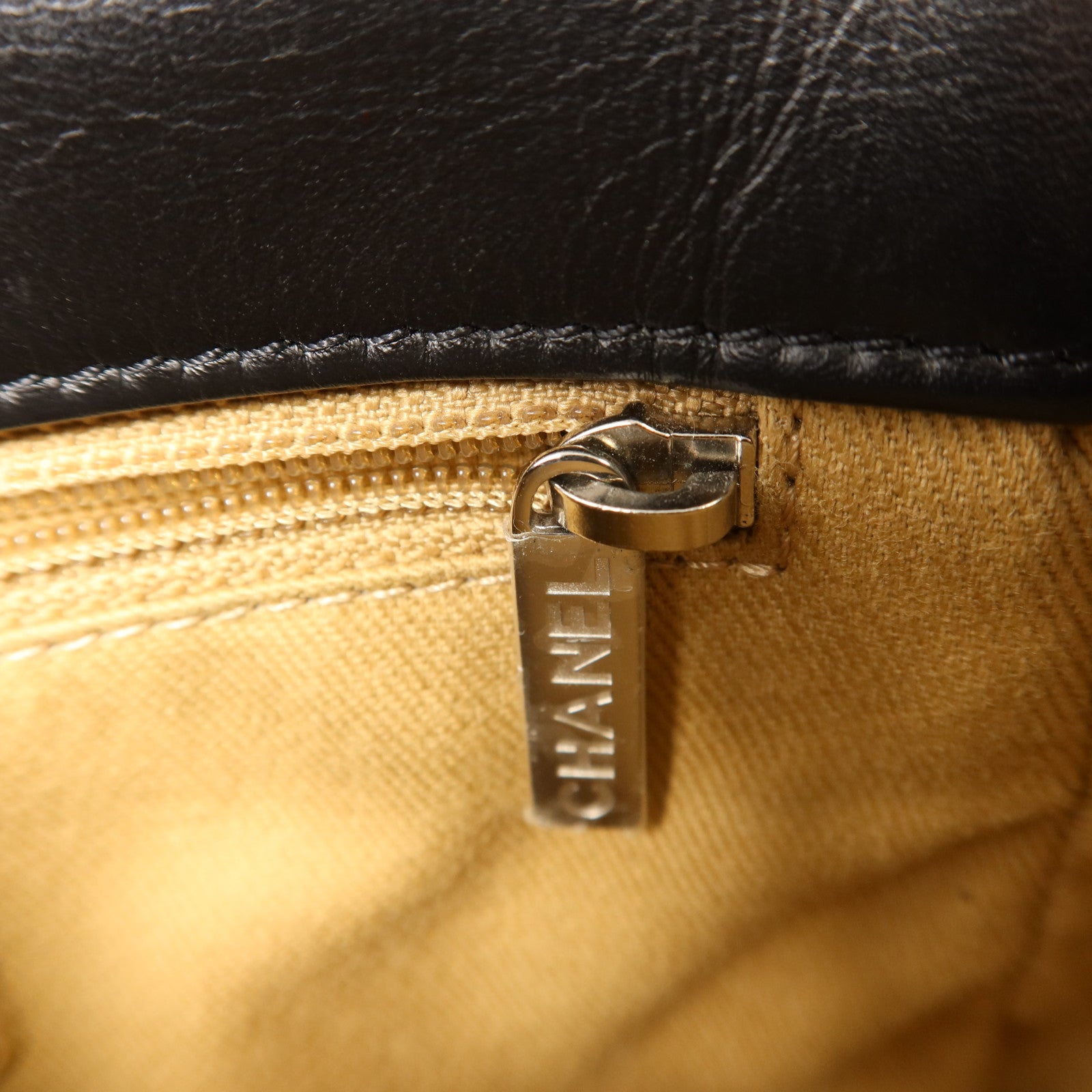 CHANEL 牛皮皮革Chain Shoulder Bag銀扣鏈帶肩背袋