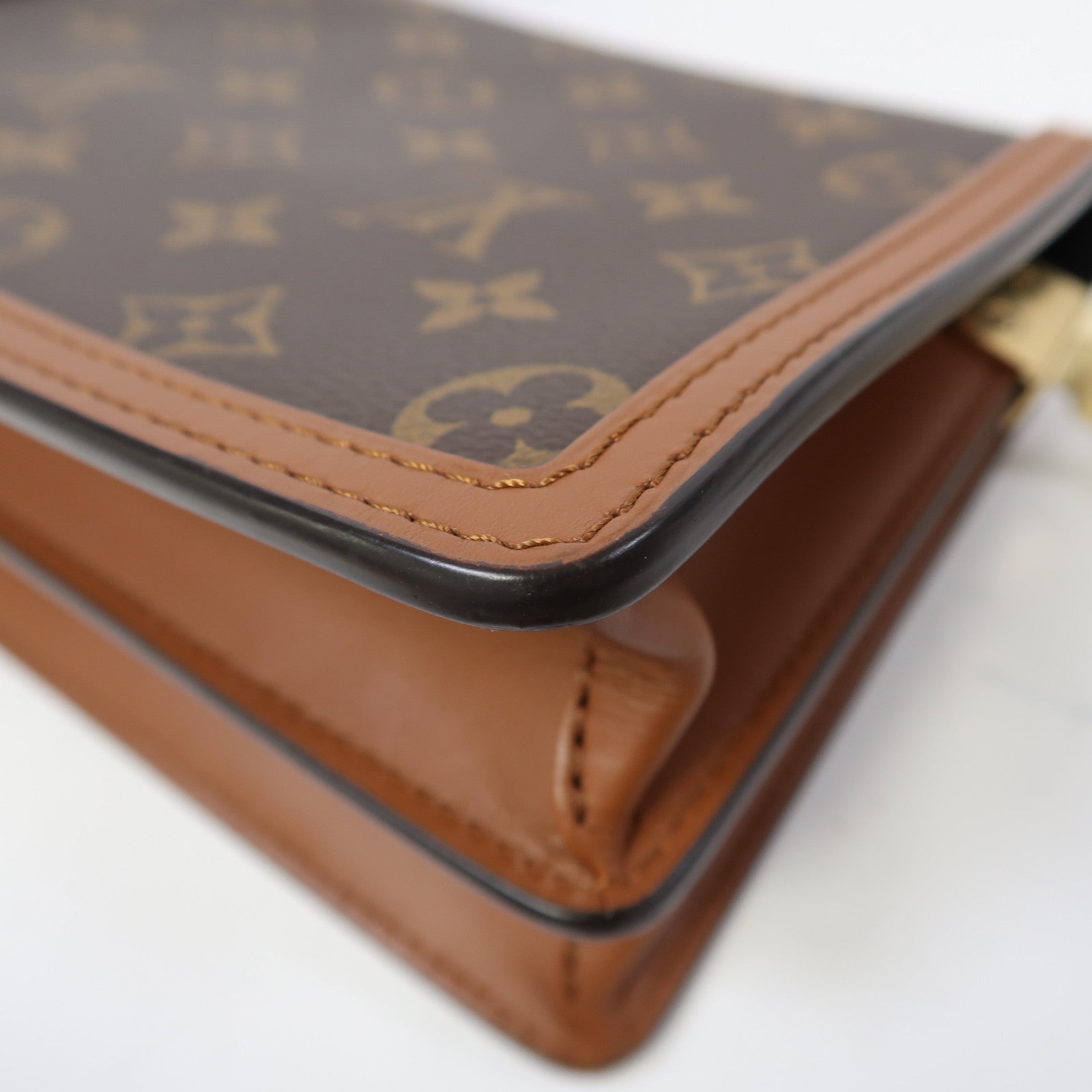 LOUIS VUITTON Monogram Mini Dauphine金扣肩背袋啡色