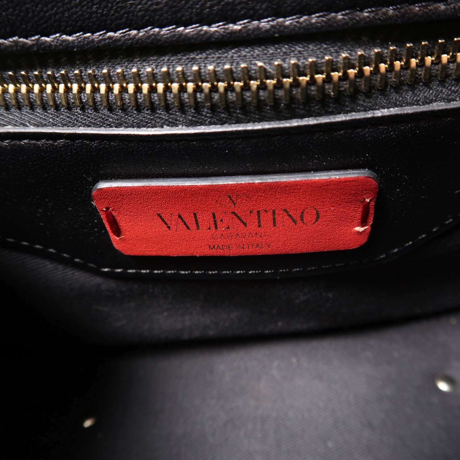 Valentino 牛皮皮革Shoulder Bag金扣鏈帶肩背袋黑色