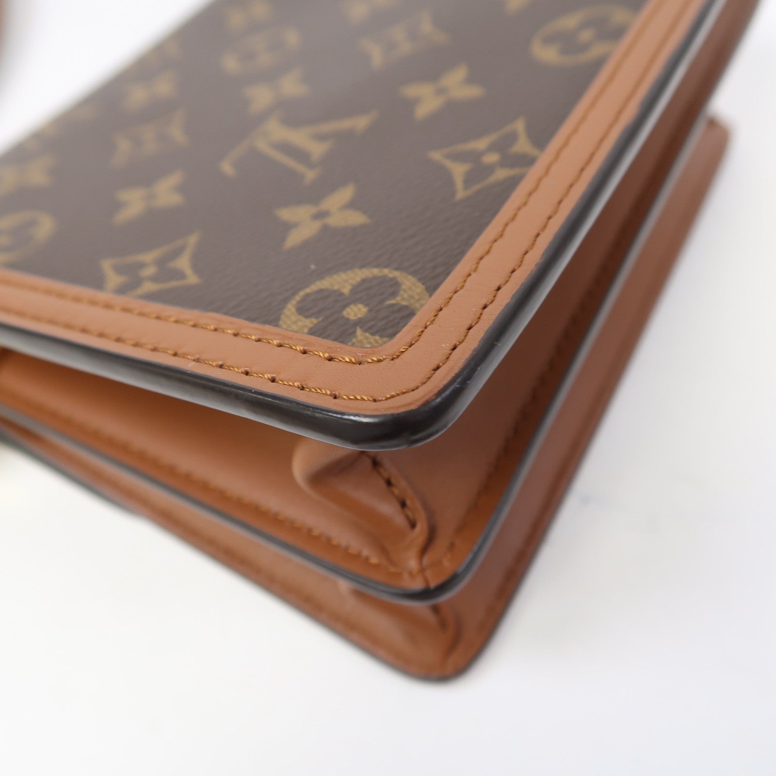 LOUIS VUITTON Monogram Mini Dauphine金扣肩背袋啡色