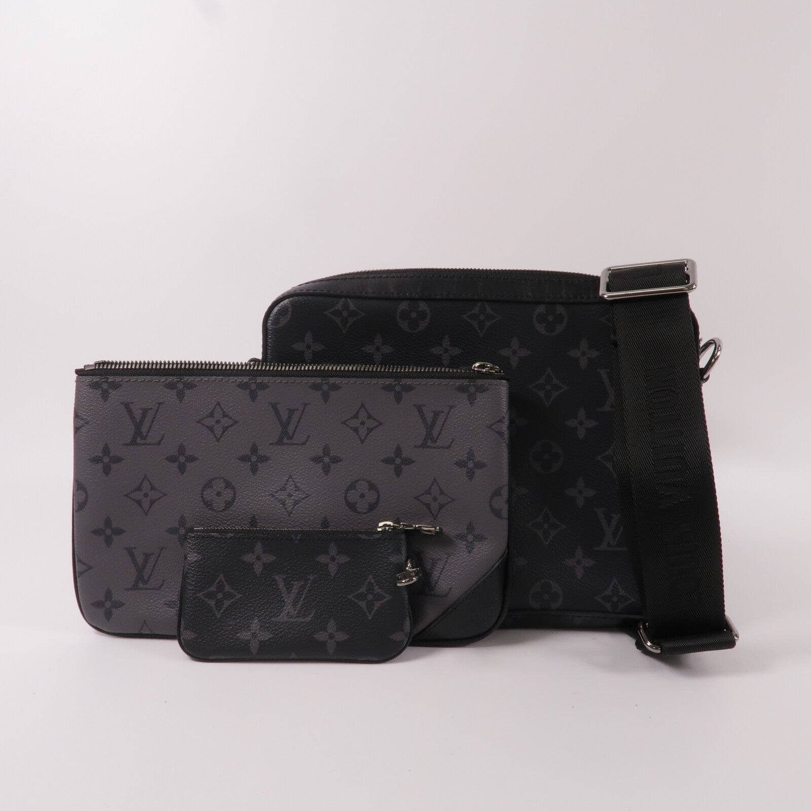 LOUIS VUITTON Monogram Eclipse Reverse Trio Messenger肩背袋