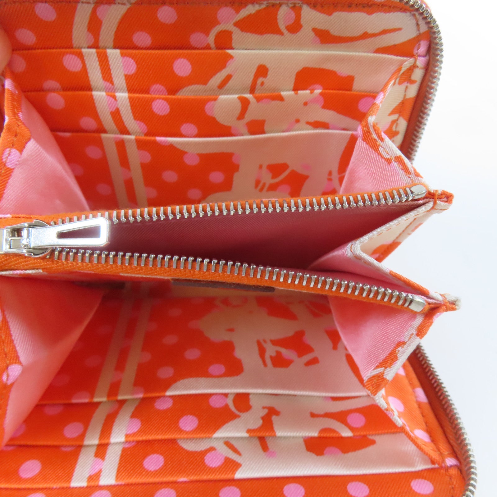 HERMES 【激減優惠】Veau Epsom皮革Silk'In Compact銀扣錢包火焰橘色