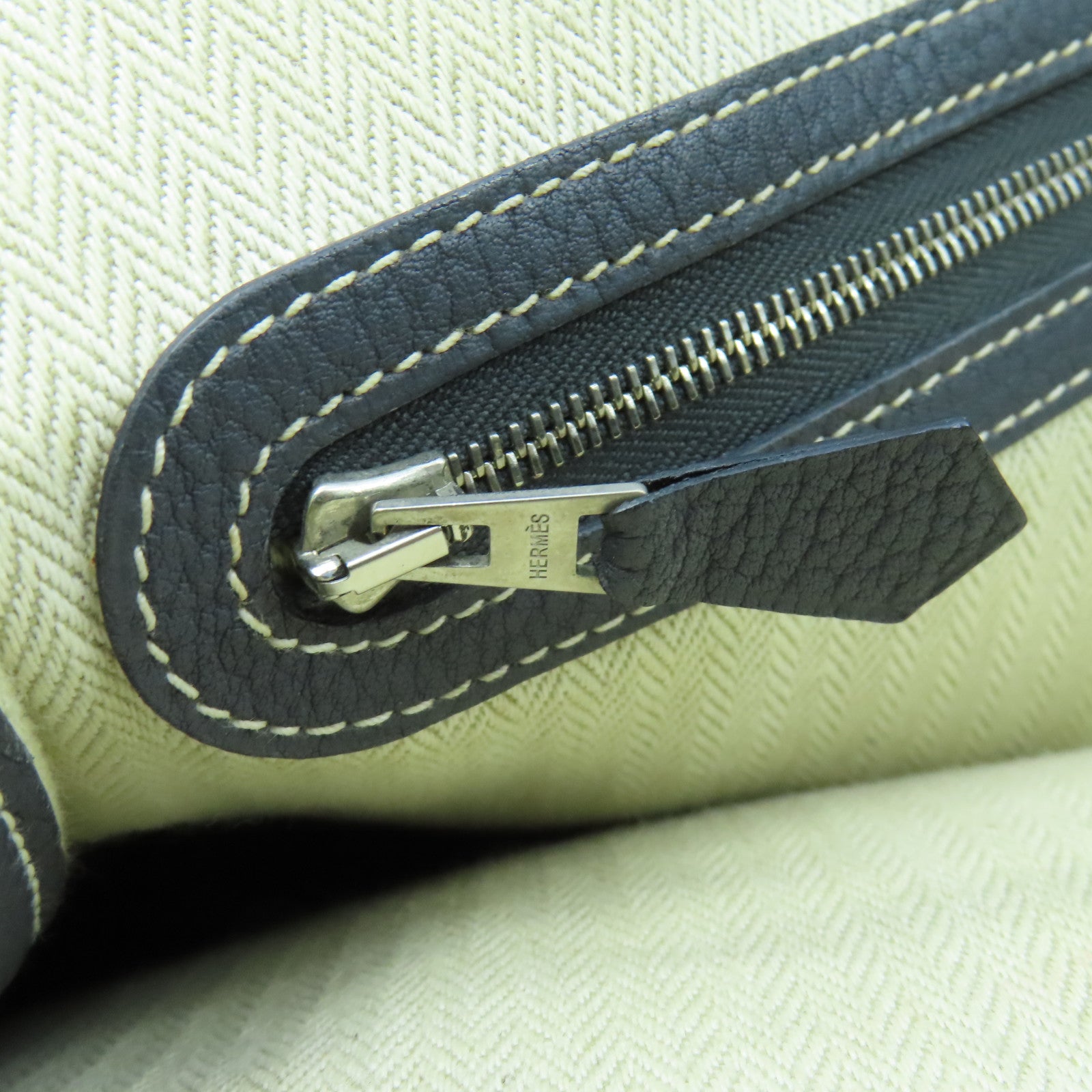 HERMES GardenParty PM silver buckle handle bag Graphite gray