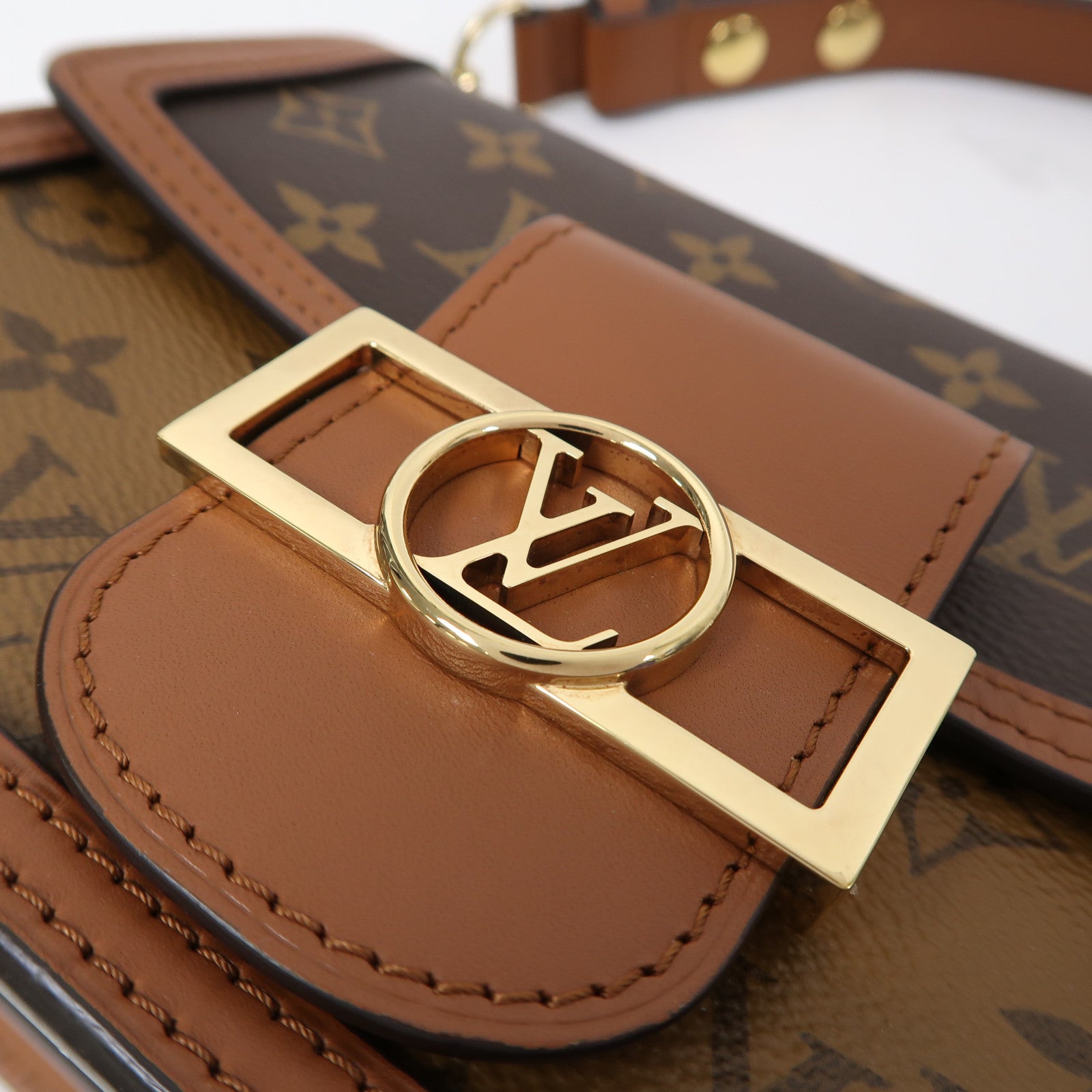 LOUIS VUITTON Monogram Mini Dauphine金扣肩背袋啡色