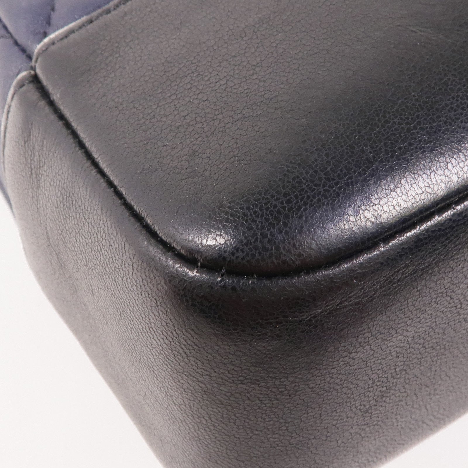 CHANEL 羊皮皮革Chain Shoulder銀扣鏈帶肩背袋