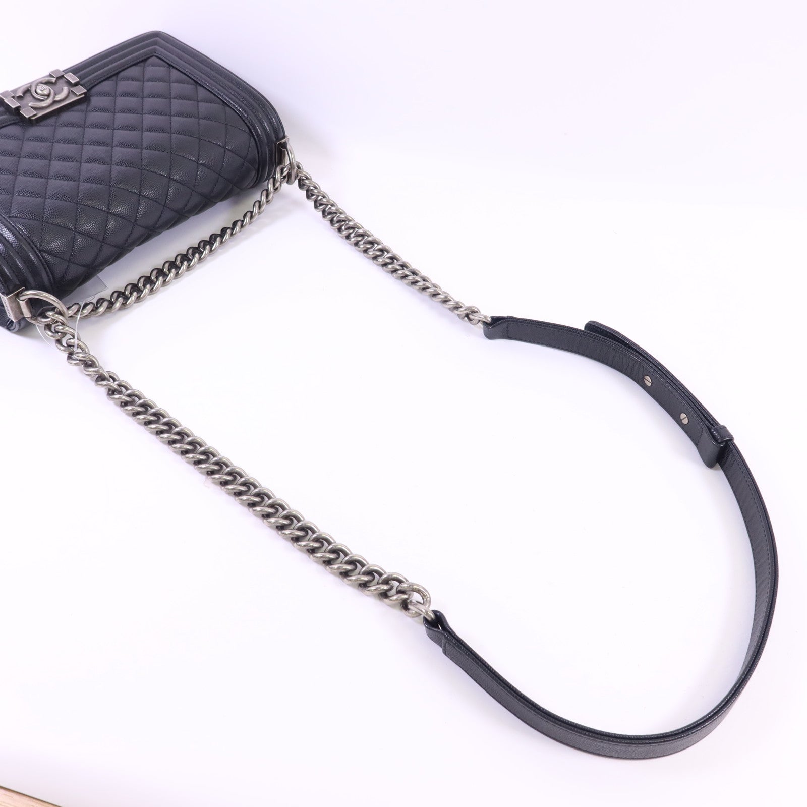 CHANEL 牛皮皮革Boy 25鏈帶肩背袋
