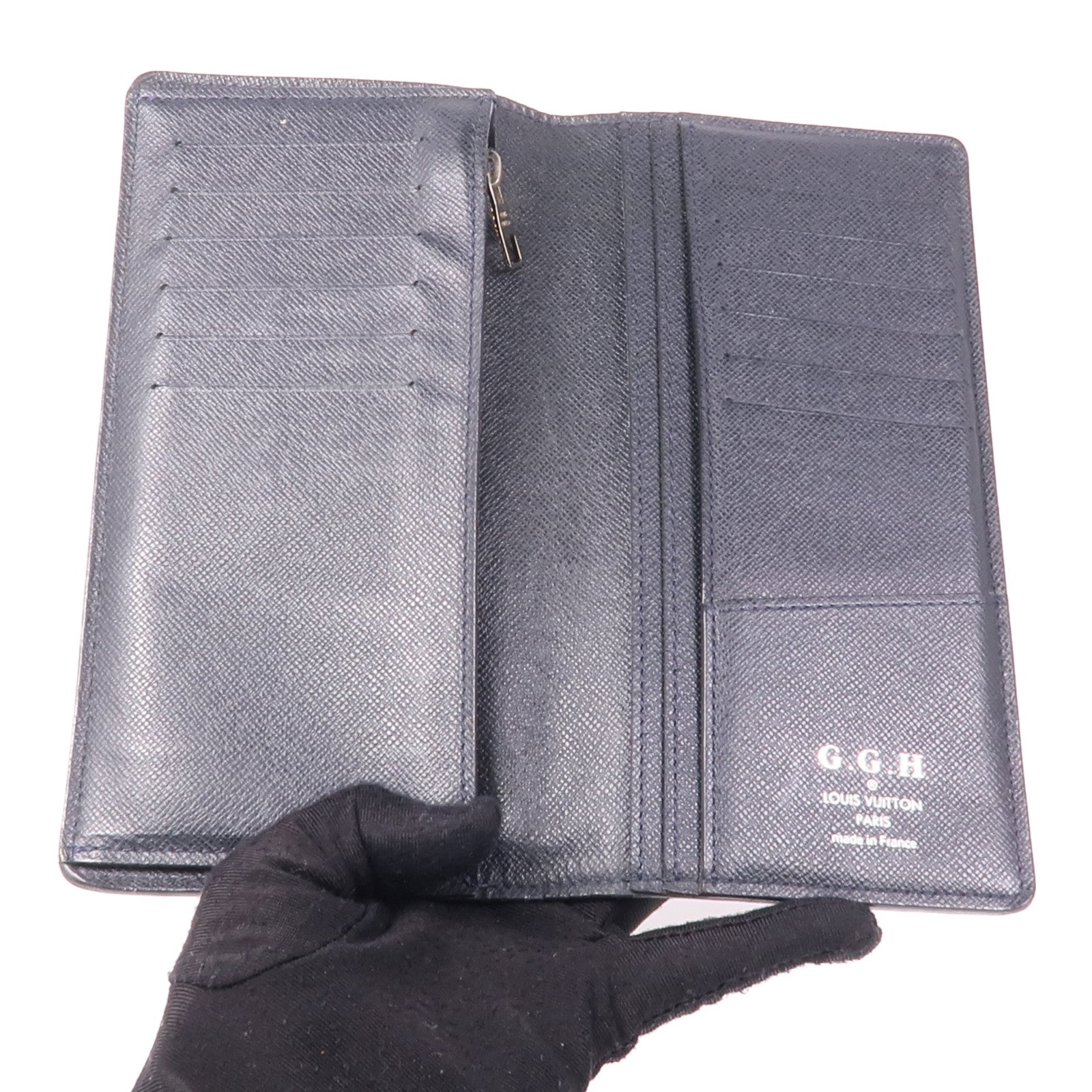 LOUIS VUITTON Taiga Brazza Wallet銀扣長錢包