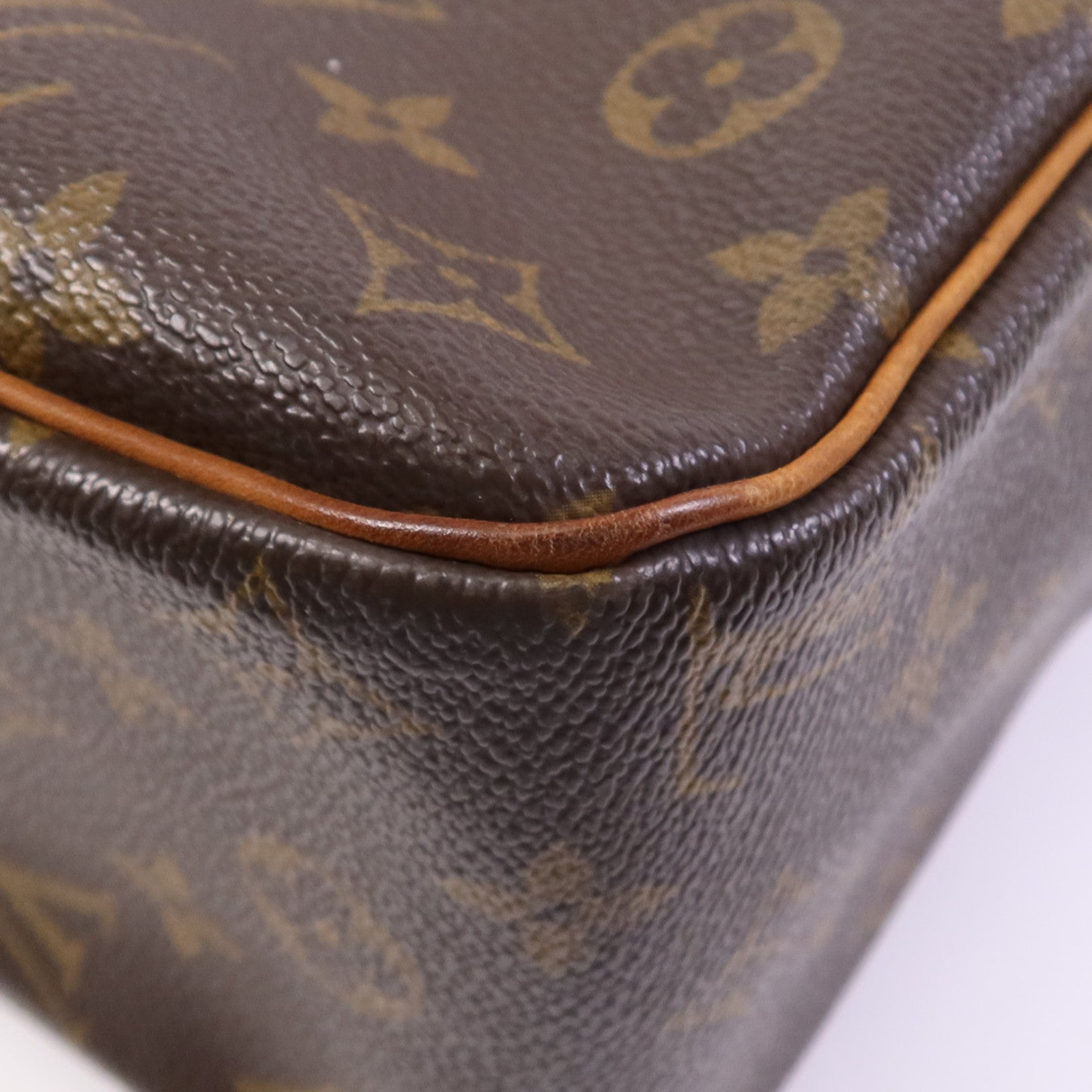 LOUIS VUITTON Monogram Cite GM金扣肩背袋