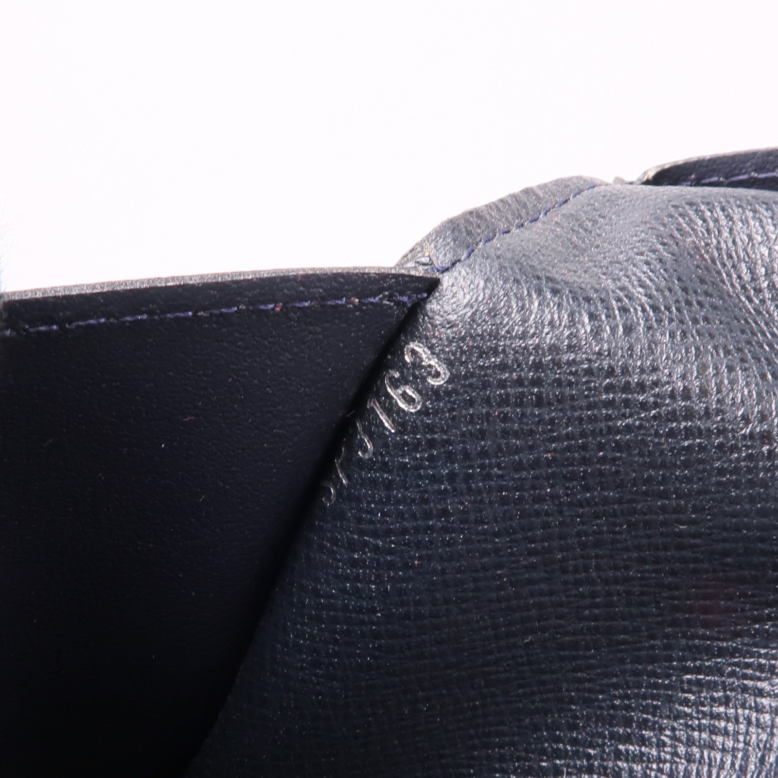 LOUIS VUITTON Taiga Brazza Wallet銀扣長錢包