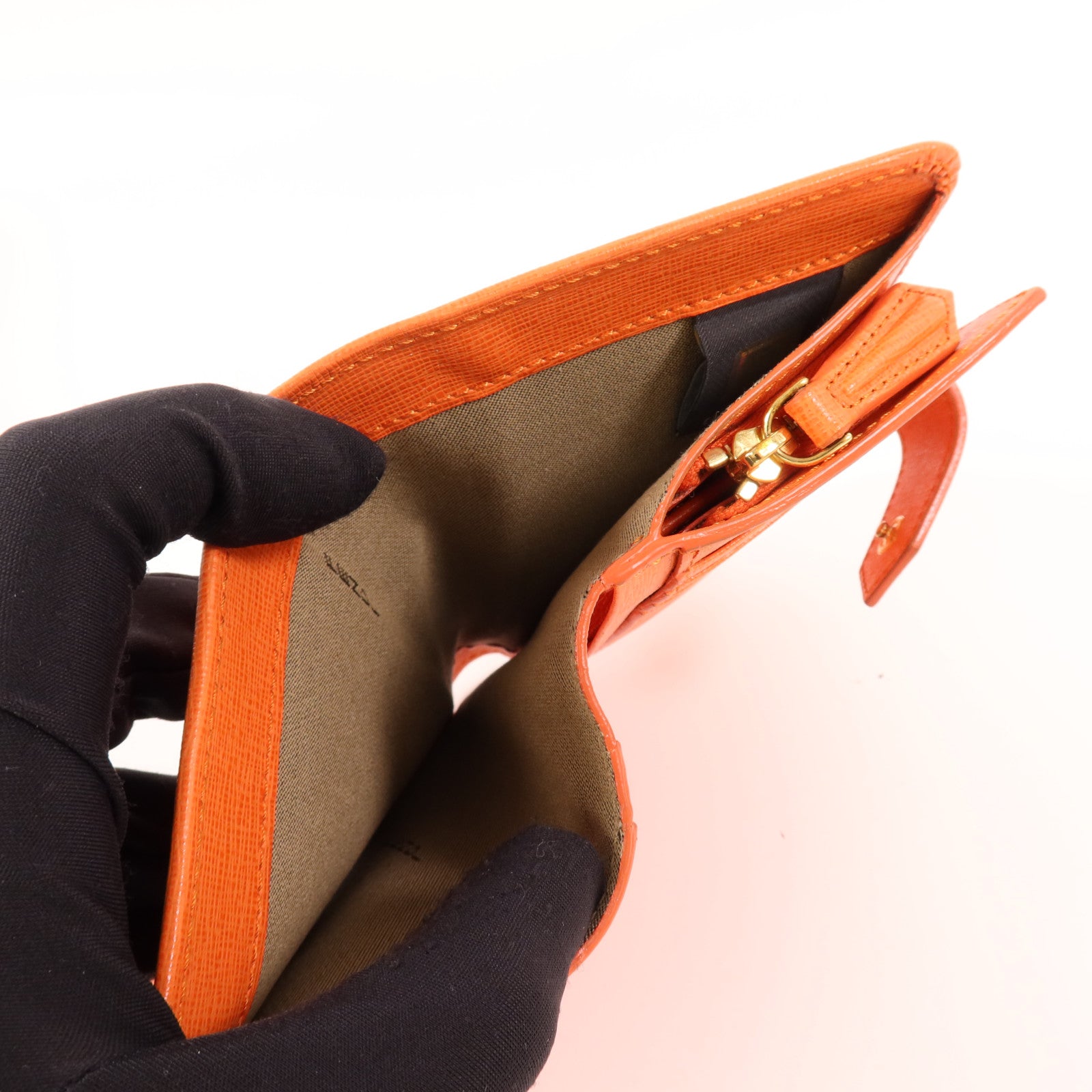 FENDI 牛皮皮革Wallet金扣錢包