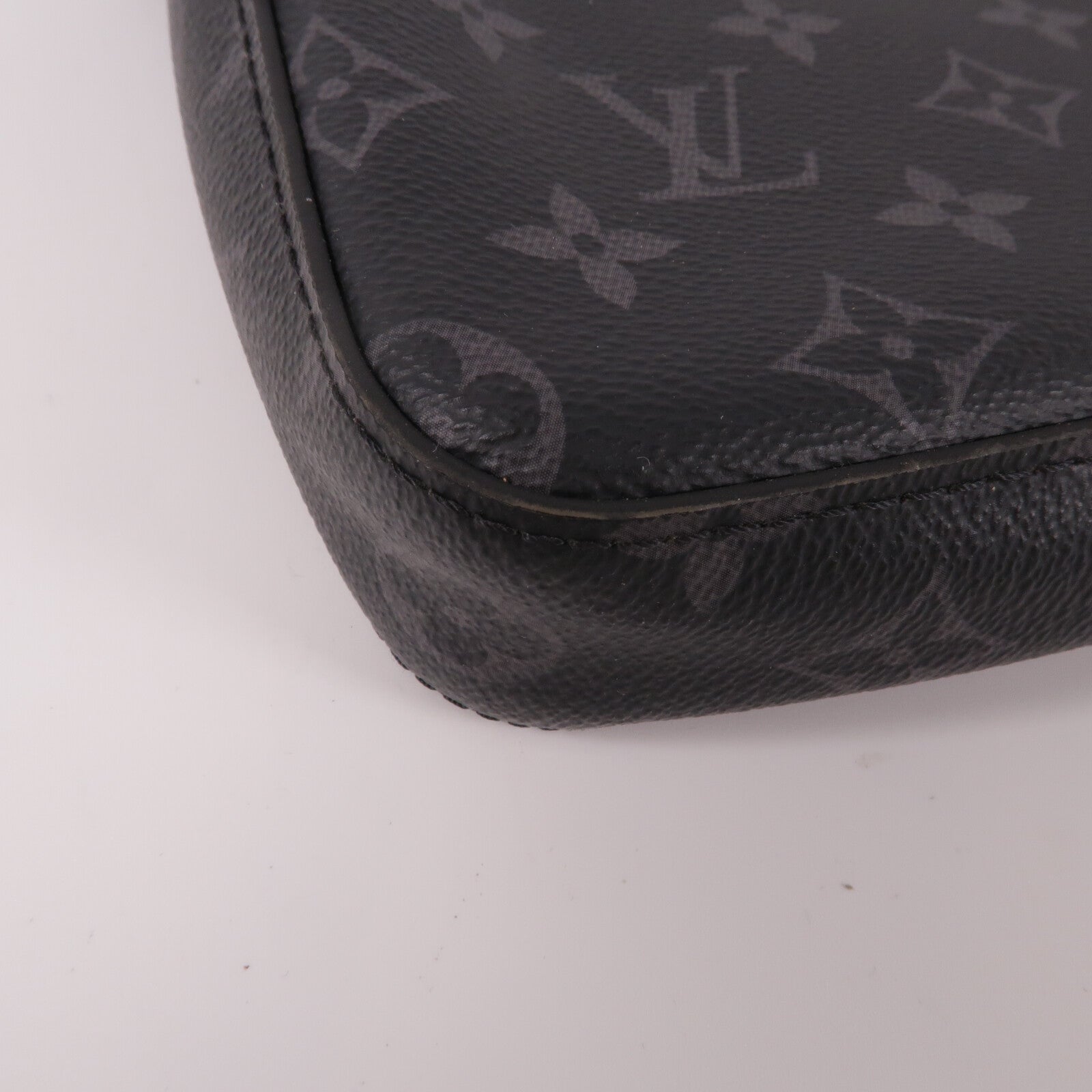 LOUIS VUITTON Monogram Eclipse Reverse Trio Messenger肩背袋