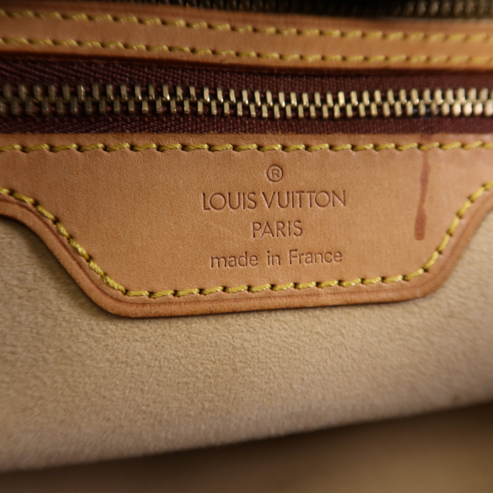 LOUIS VUITTON Monogram Cite GM金扣肩背袋