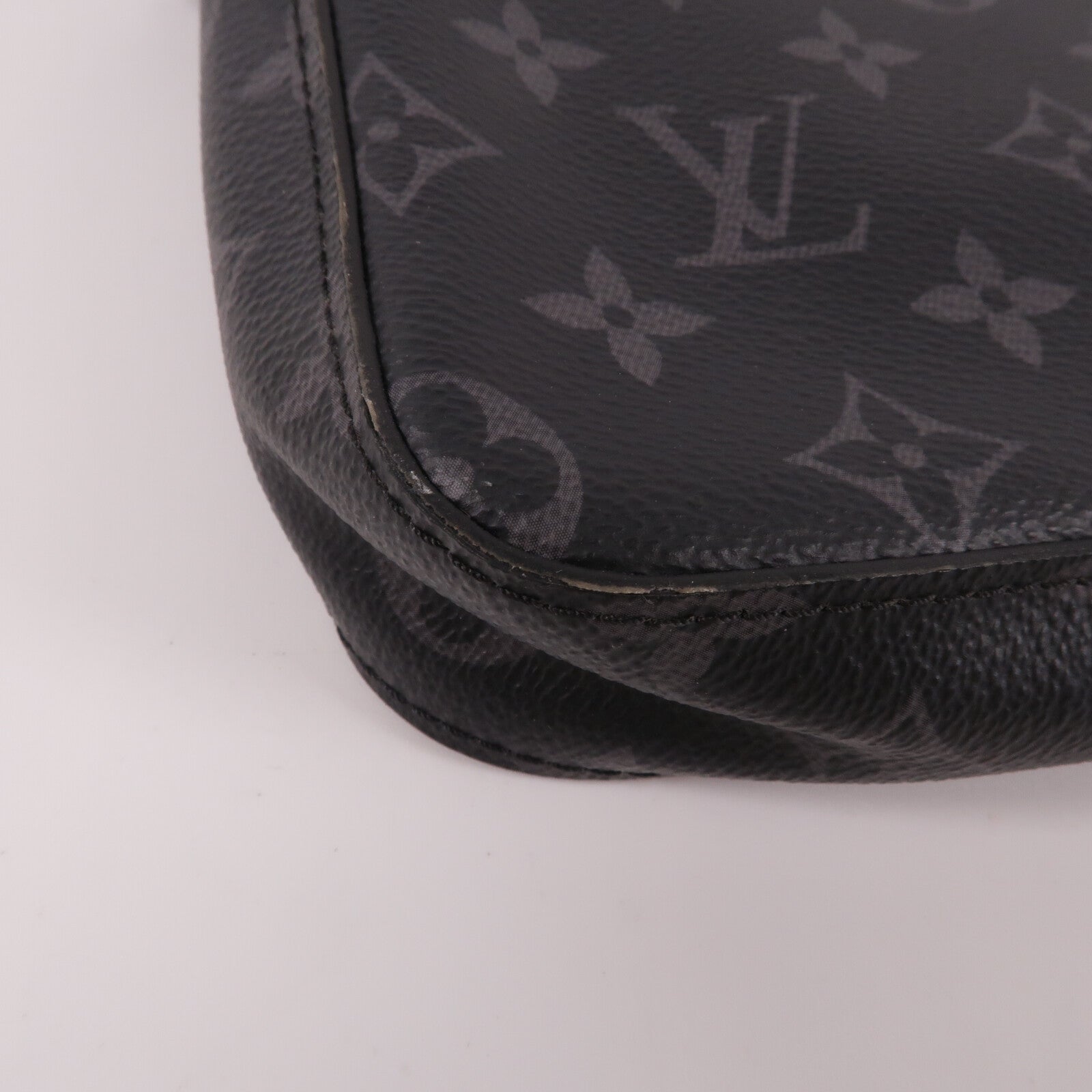 LOUIS VUITTON Monogram Eclipse Reverse Trio Messenger肩背袋