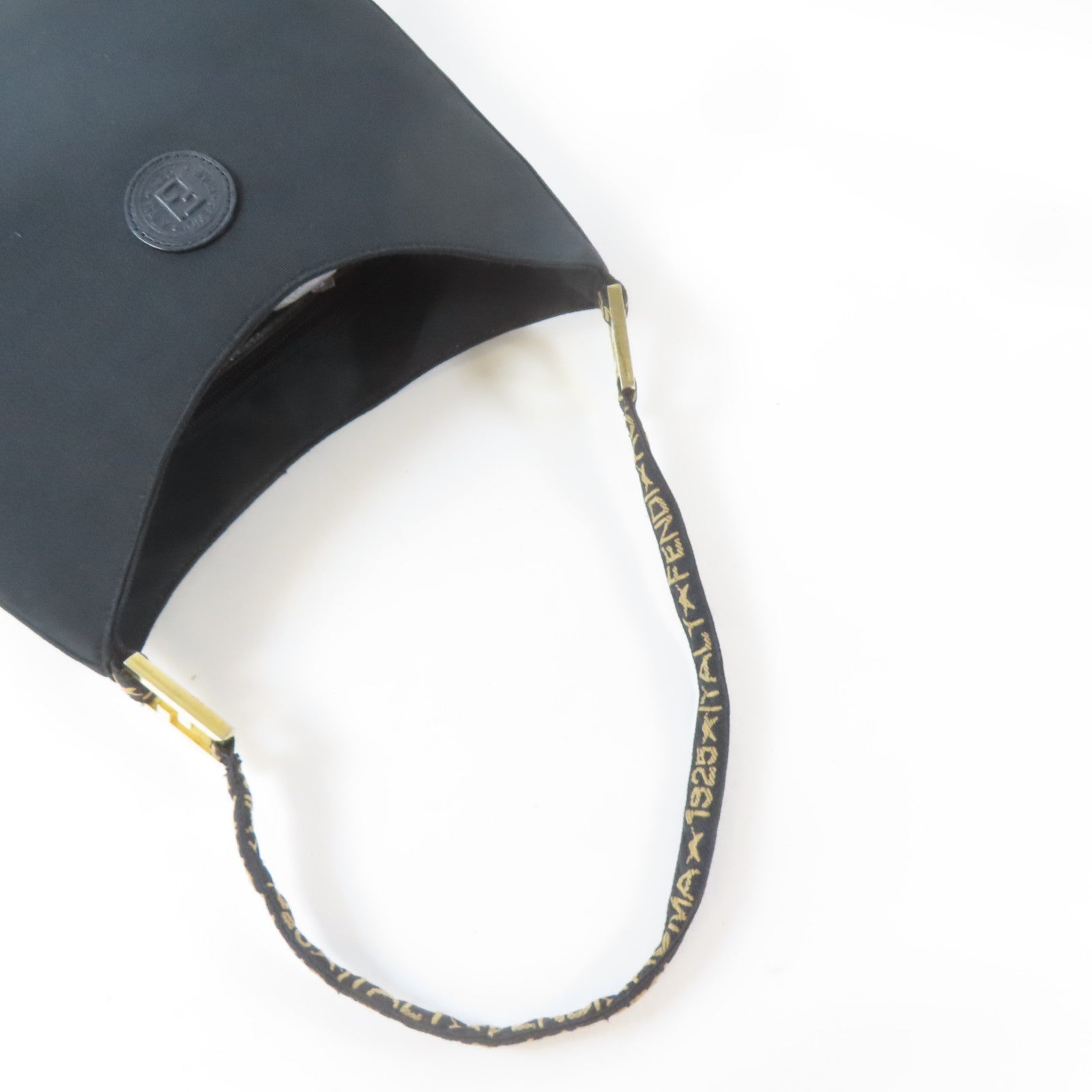FENDI 帆布Vintage MaMa Baguette金扣肩背袋黑色