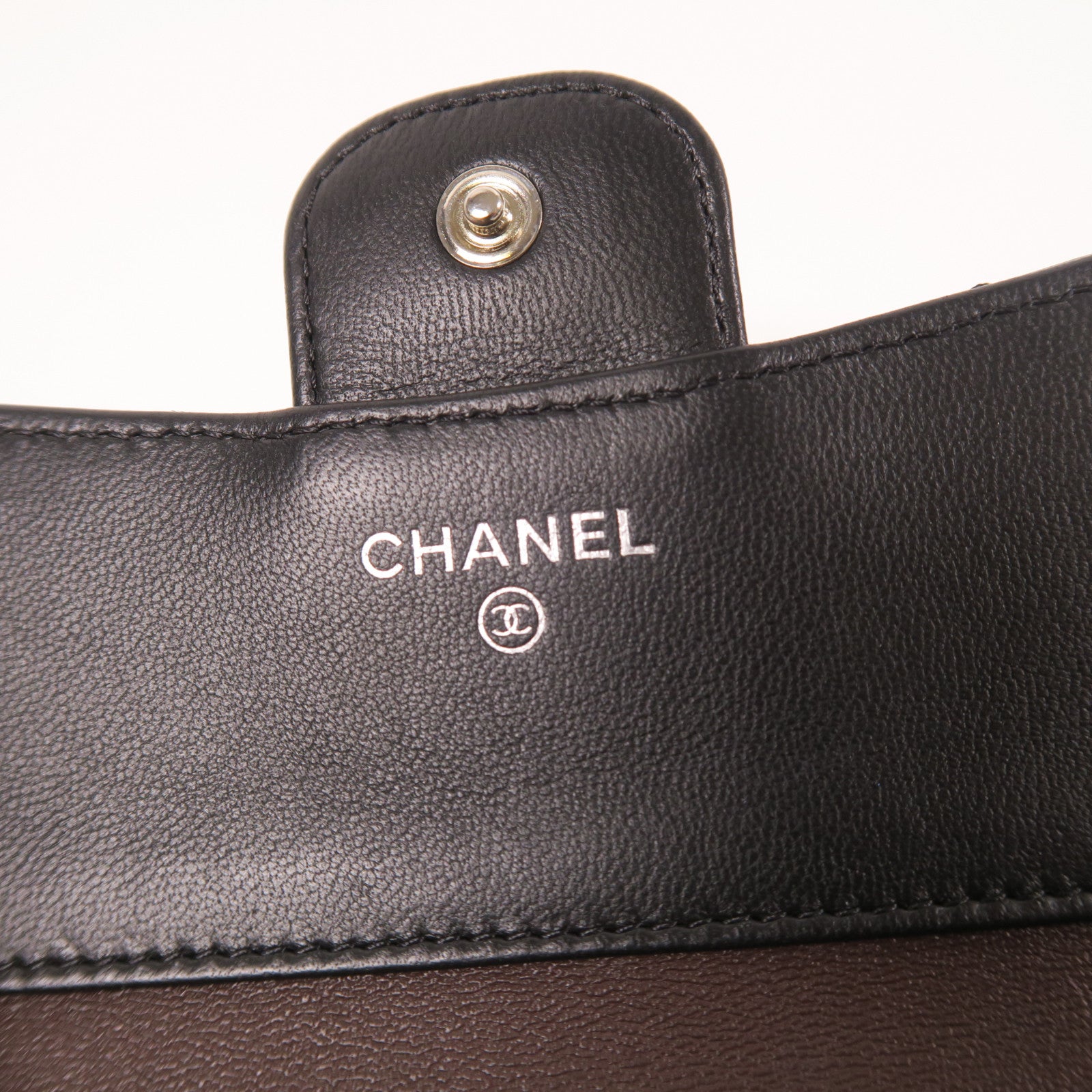 CHANEL 羊皮皮革Wallet銀扣錢包