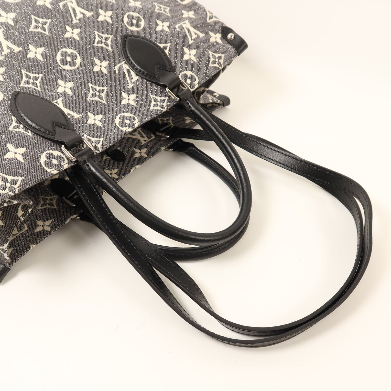 LOUIS VUITTON Monogram Jacquard Denim On the Go MM銀扣手挽肩背兩用袋