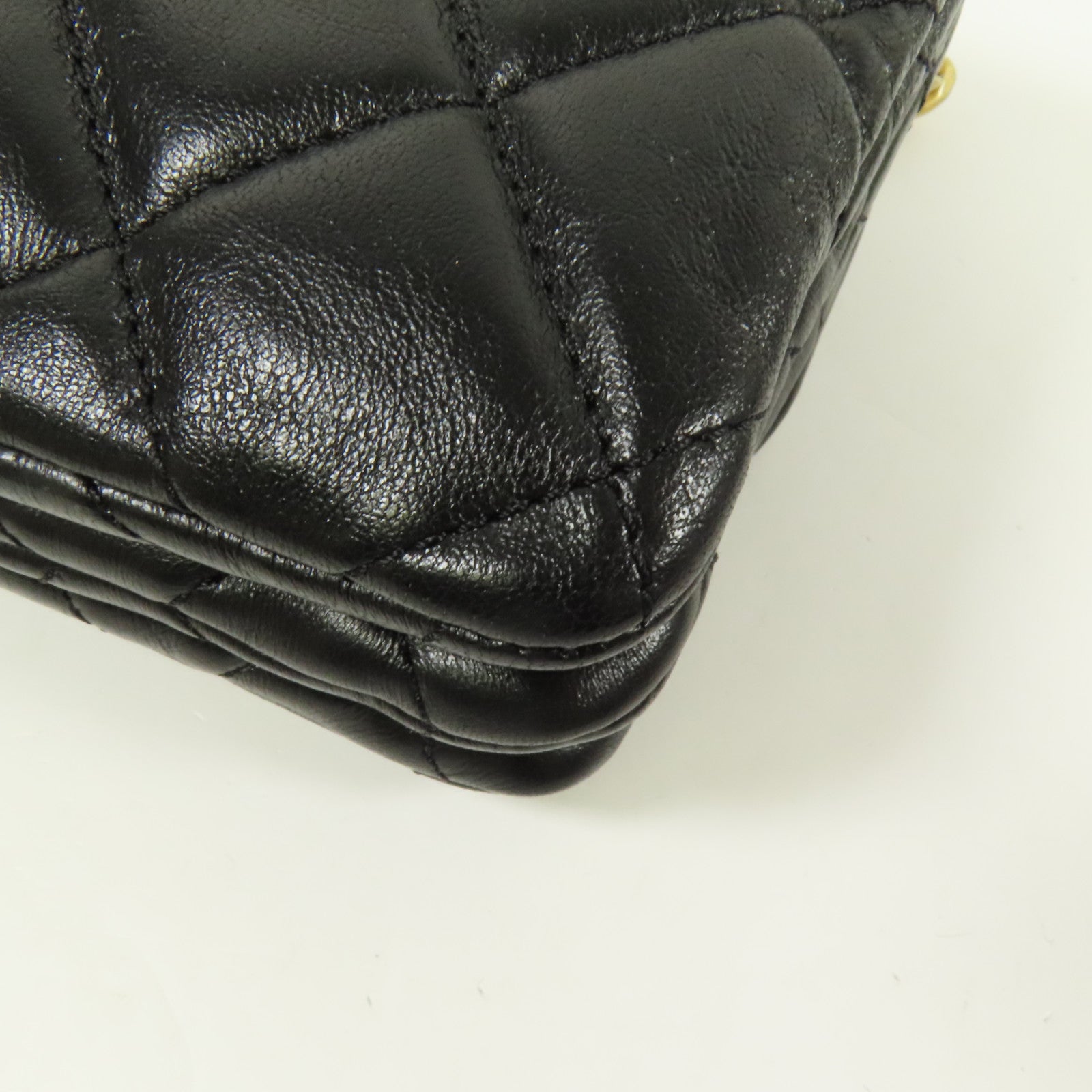 CHANEL 羊皮皮革Chain Shoulder金扣鏈帶肩背袋