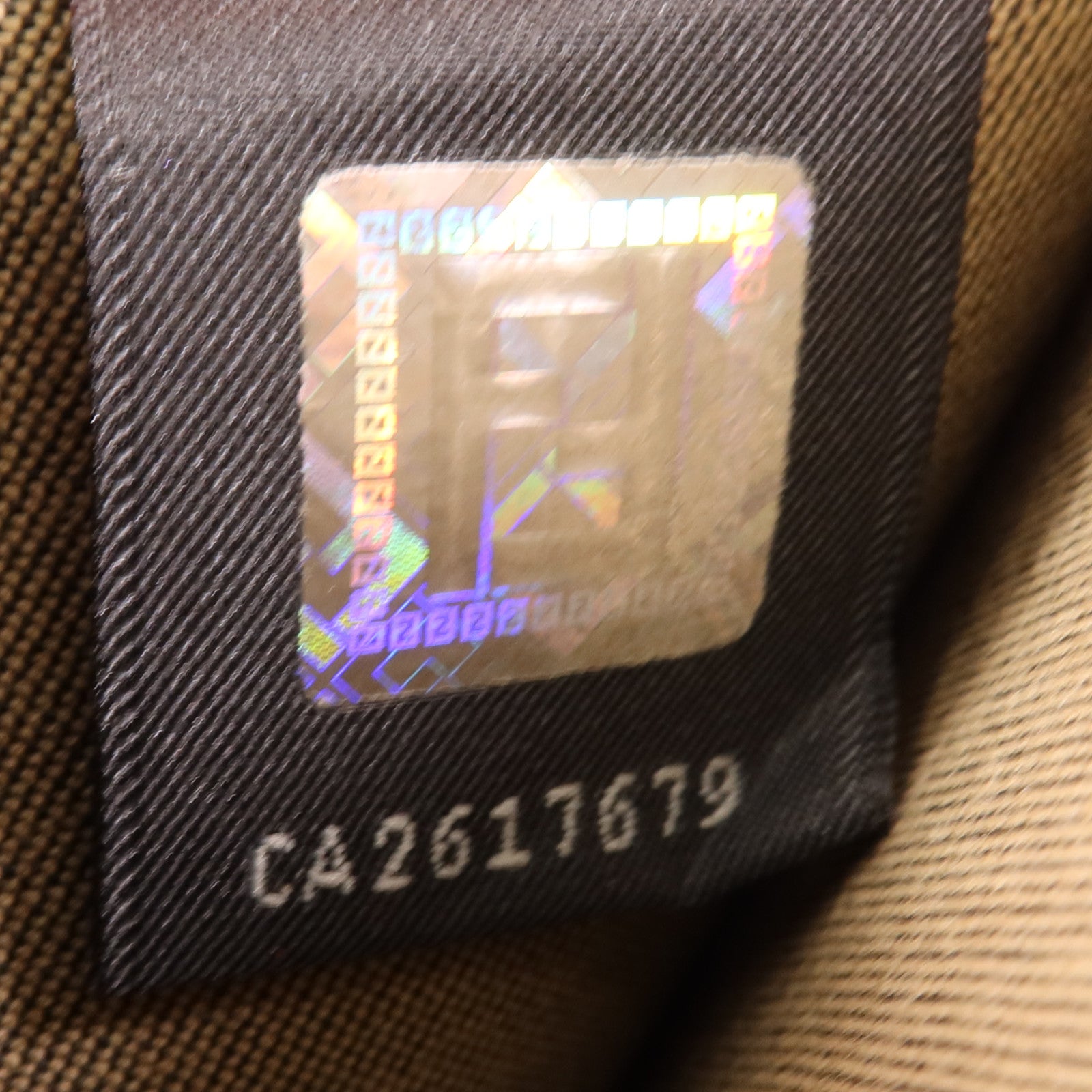 FENDI 牛皮皮革Wallet金扣錢包