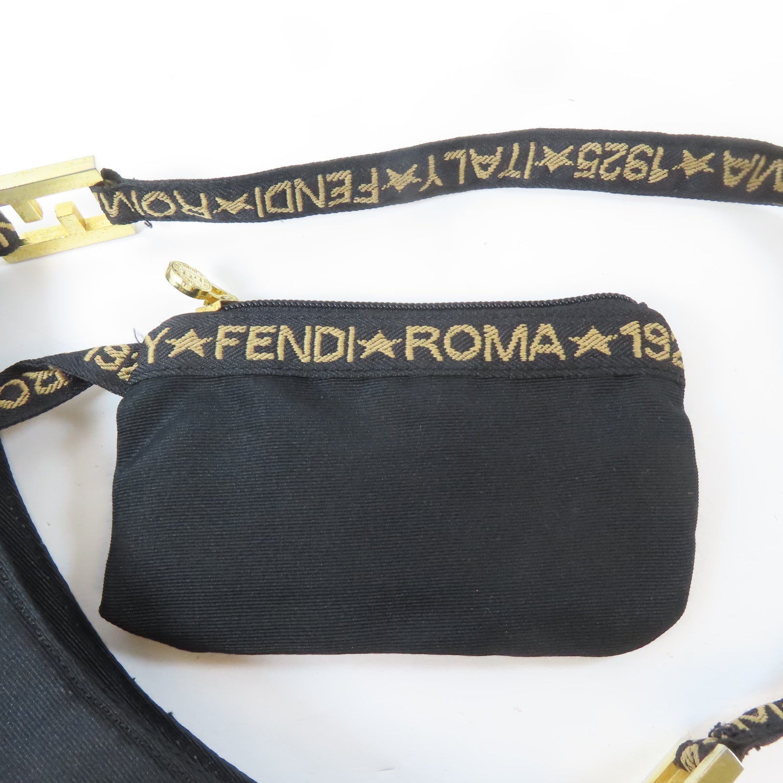 FENDI 帆布Vintage MaMa Baguette金扣肩背袋黑色