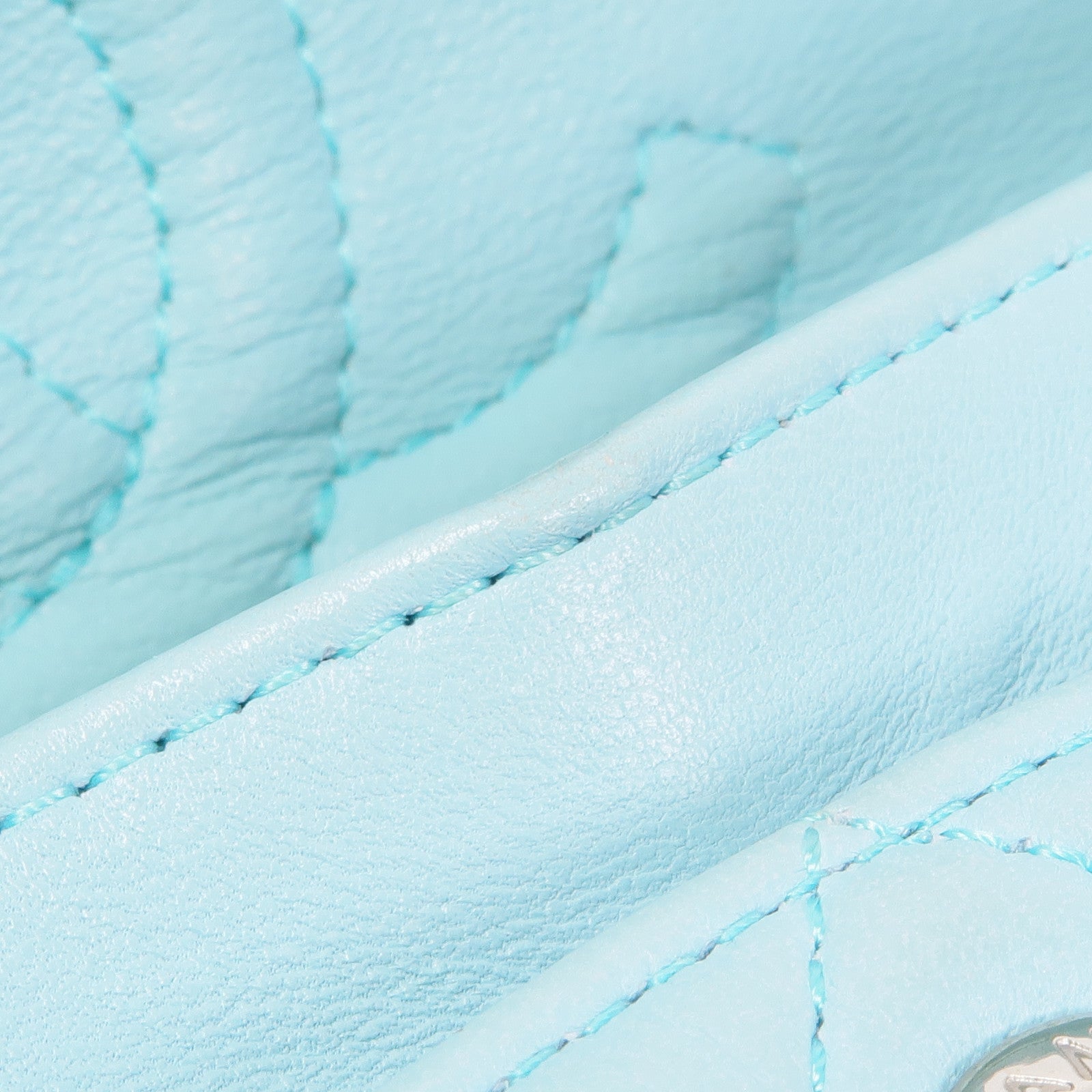 CHANEL 羊皮皮革Classic 23銀扣鏈帶肩背袋