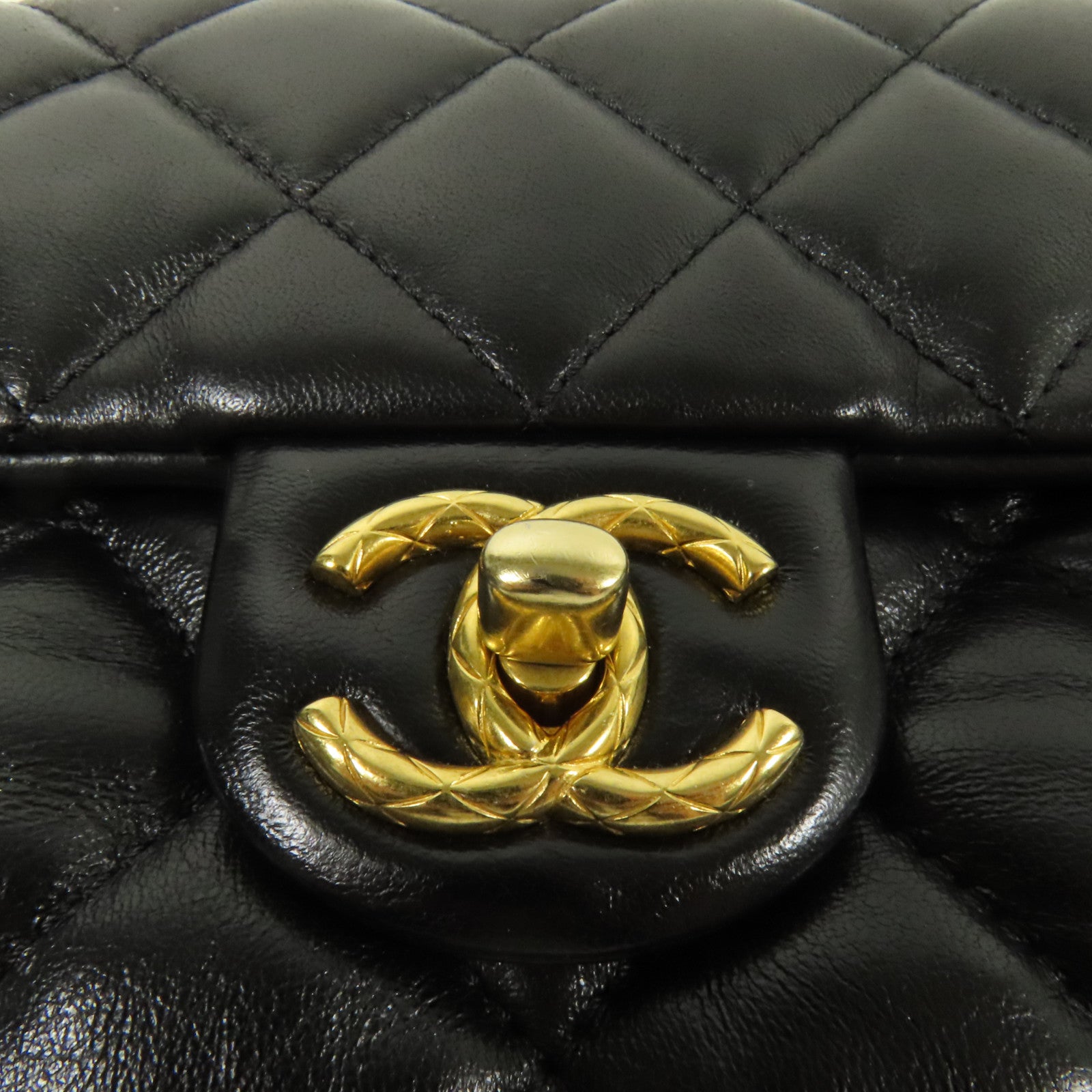 CHANEL 羊皮皮革Chain Shoulder金扣鏈帶肩背袋