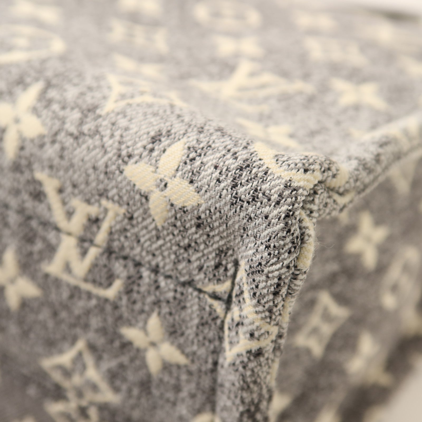 LOUIS VUITTON Monogram Jacquard Denim On the Go MM銀扣手挽肩背兩用袋