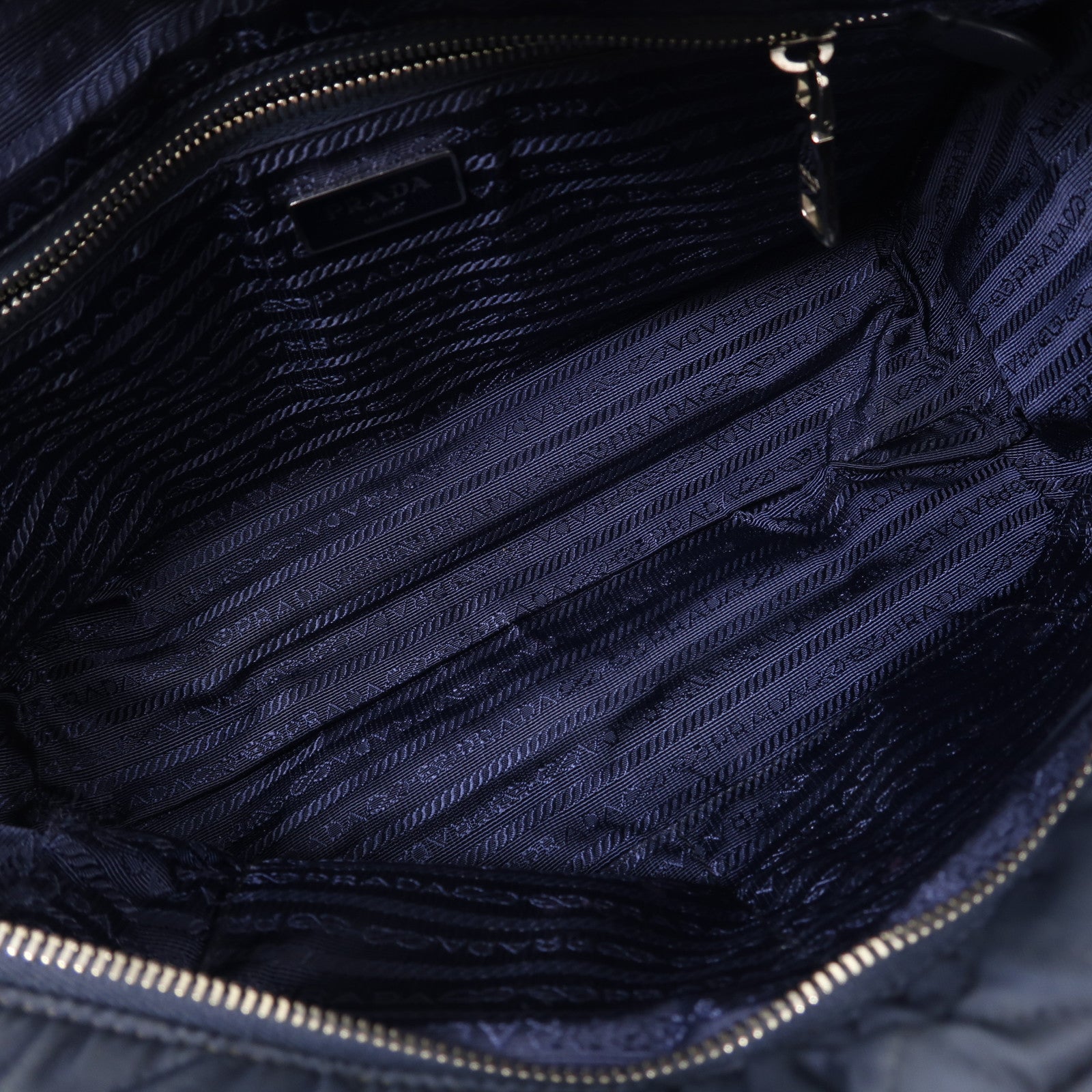 PRADA 尼龍Shoulder Bag銀扣鏈帶肩背袋藍色