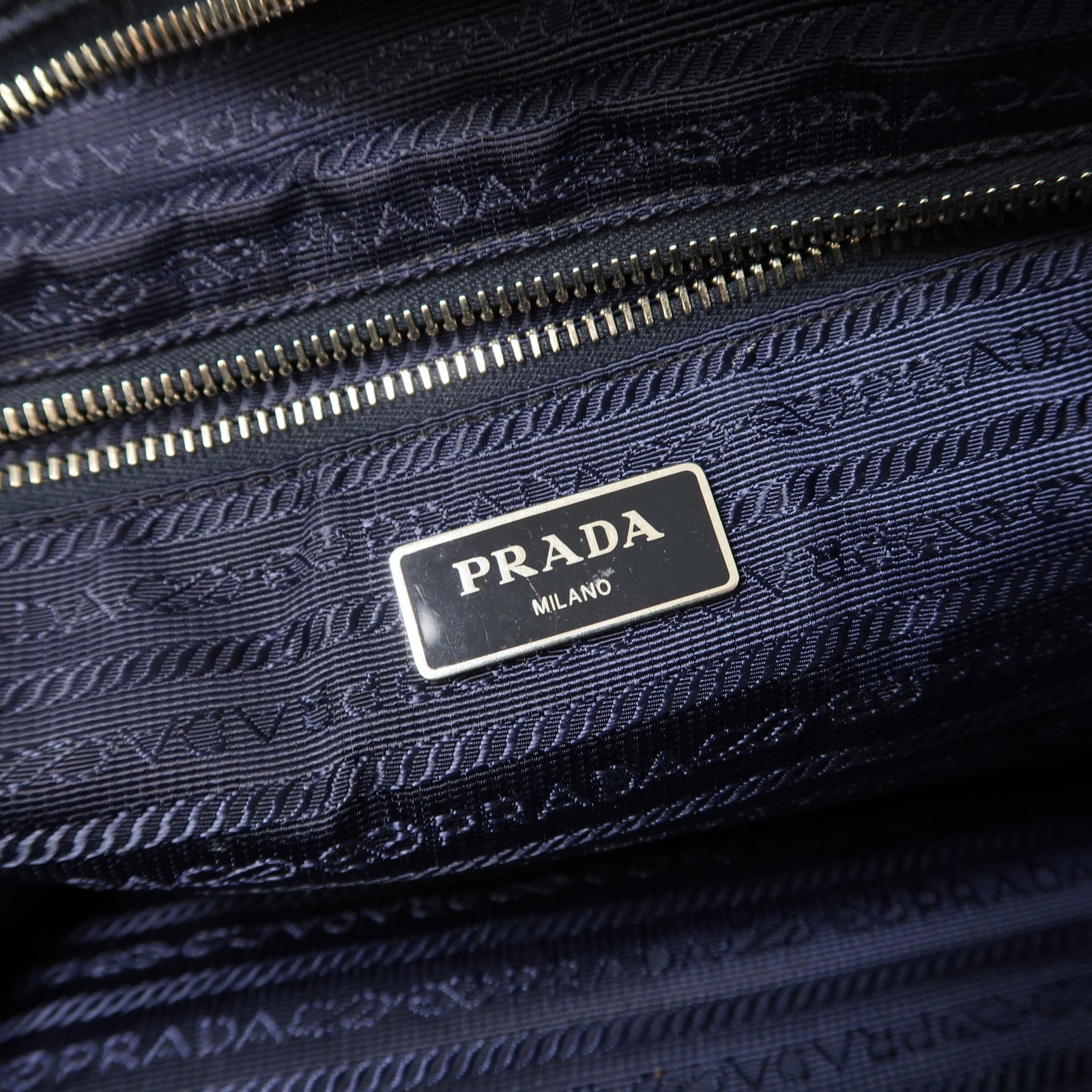 PRADA 尼龍Shoulder Bag銀扣鏈帶肩背袋藍色