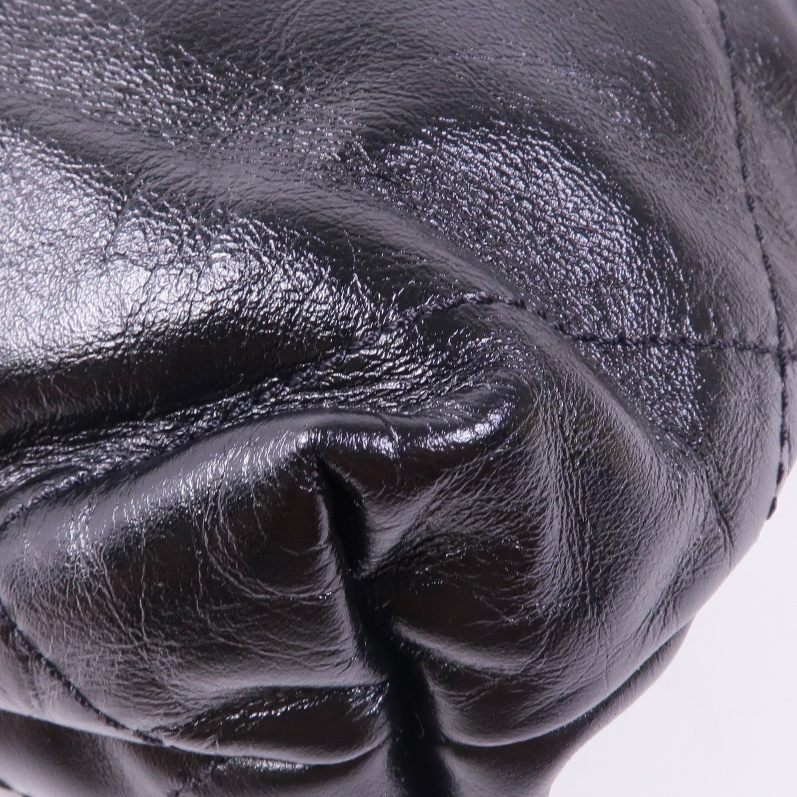 CHANEL 牛皮皮革Chanel 22 Mini金扣手挽肩背兩用袋