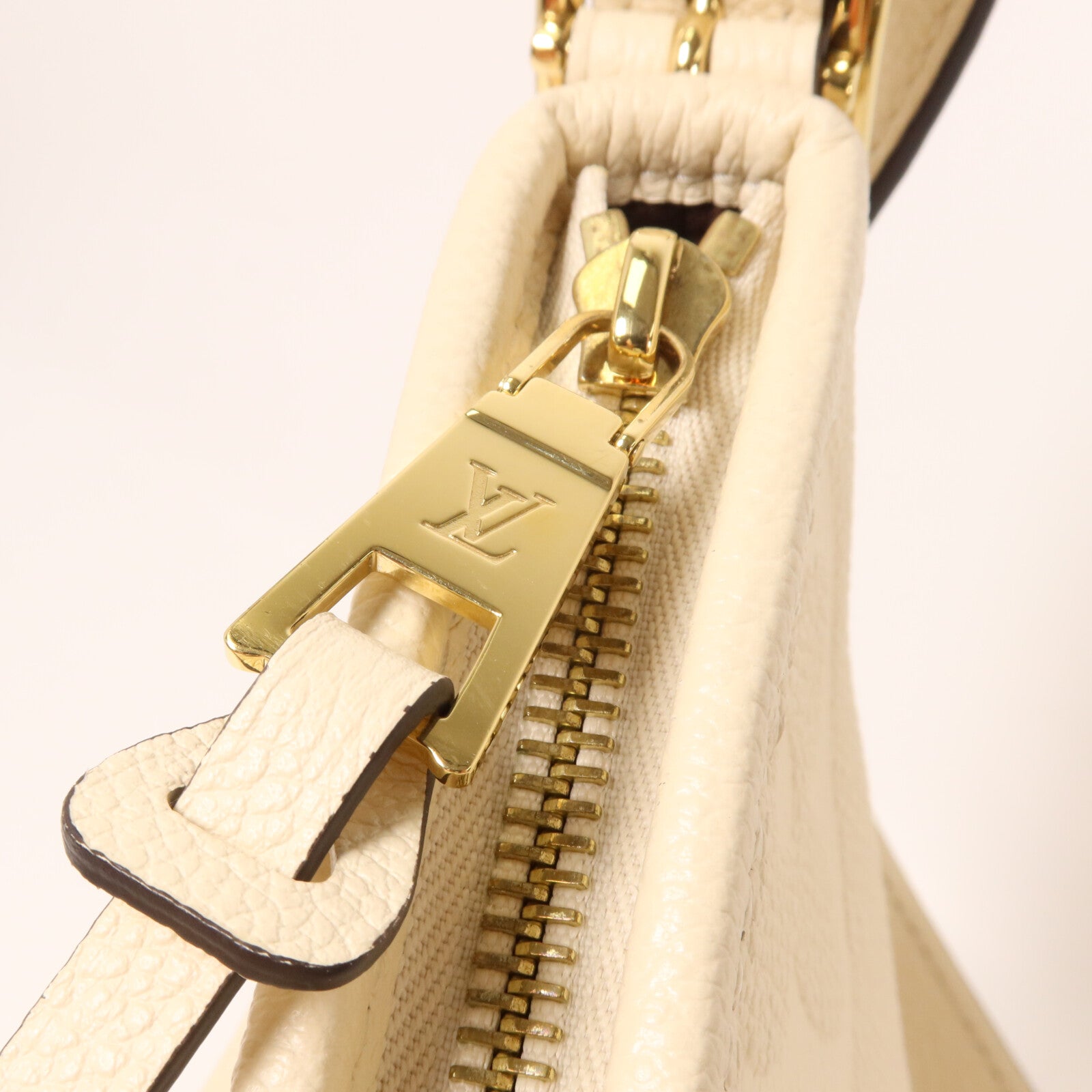 LOUIS VUITTON Monogram Empreinte CarryAll PM肩背袋
