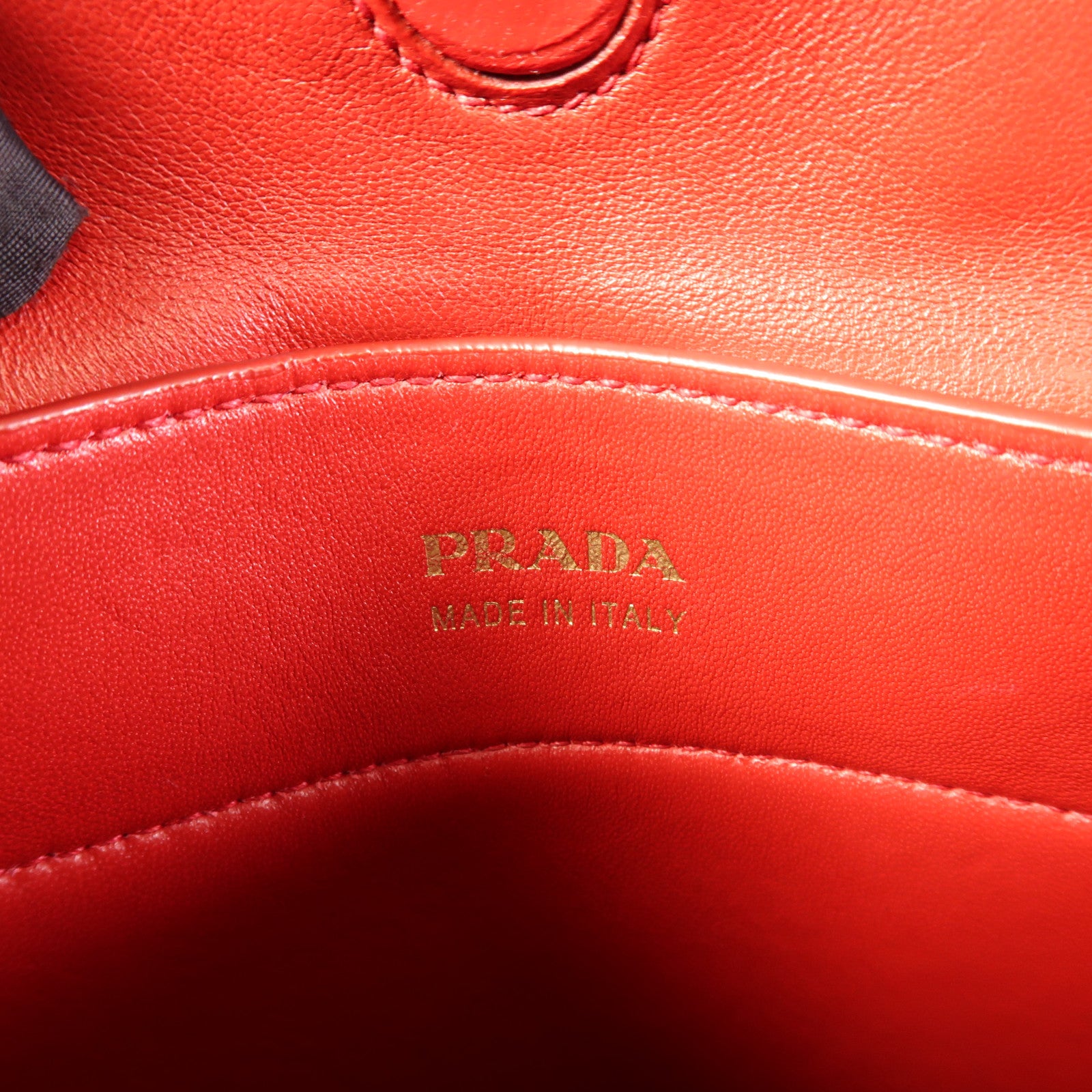 PRADA Saffiano皮革Galleria金扣手挽肩背兩用袋