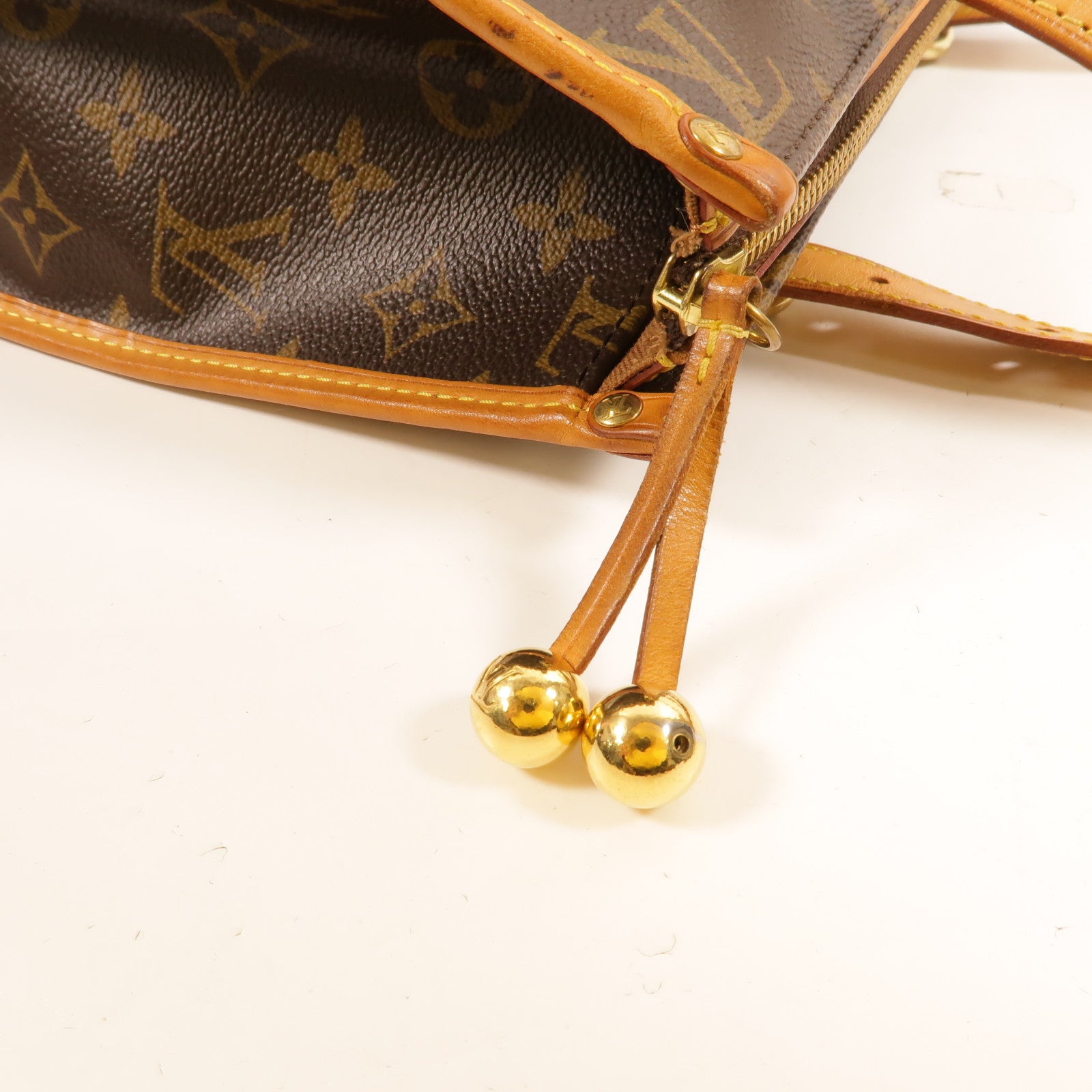 LOUIS VUITTON Monogram Popincourt Haut金扣肩背袋