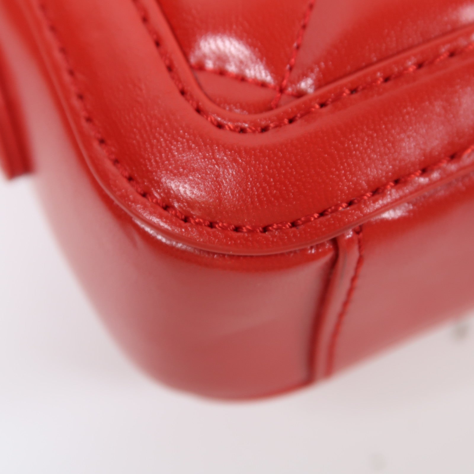 MOSCHINO 【激減優惠】菱格塗層帆布Shoudler Bag金扣肩背袋紅色