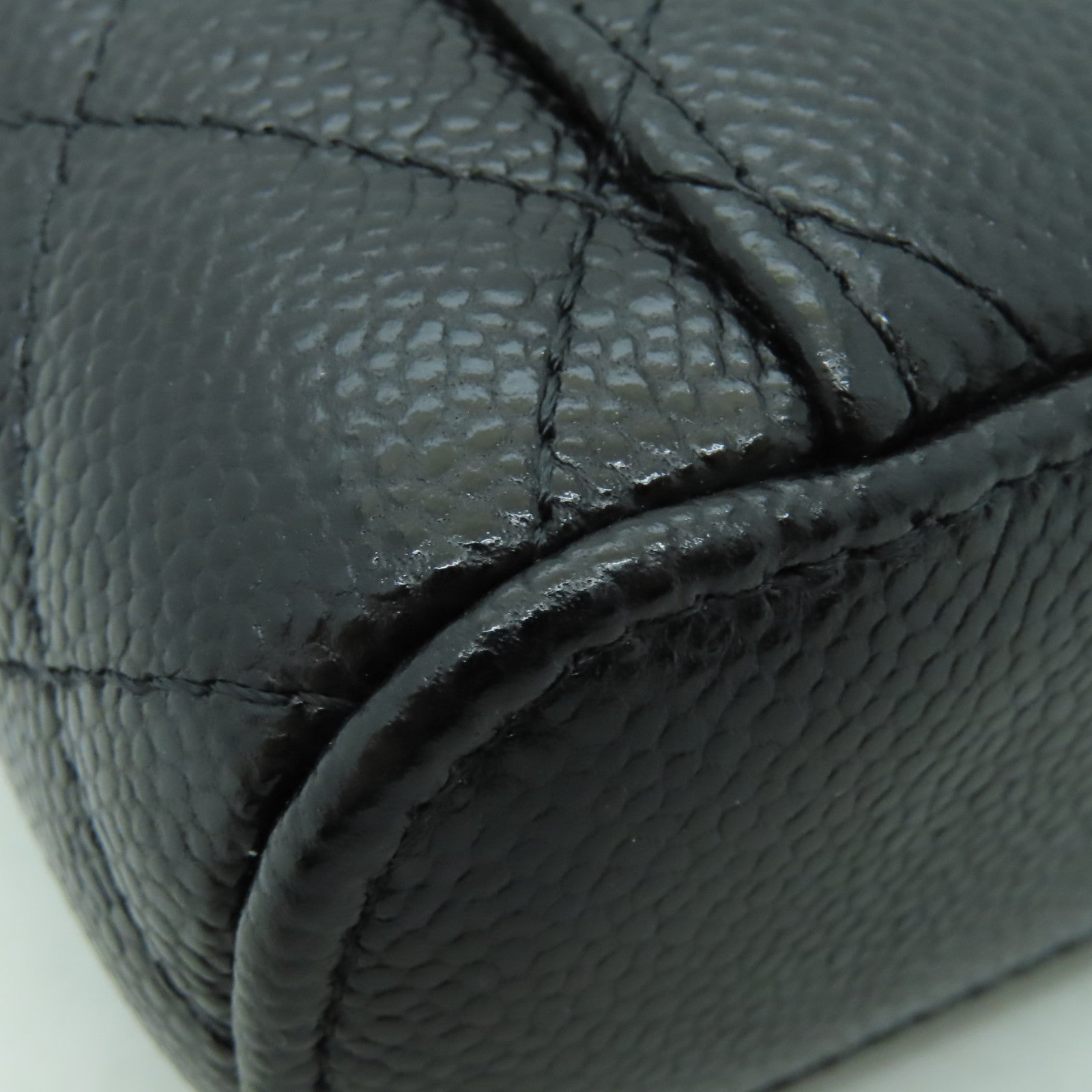 CHANEL 【激減優惠】菱格Caviar皮革Chain Shoulder金扣鏈帶肩背袋黑色