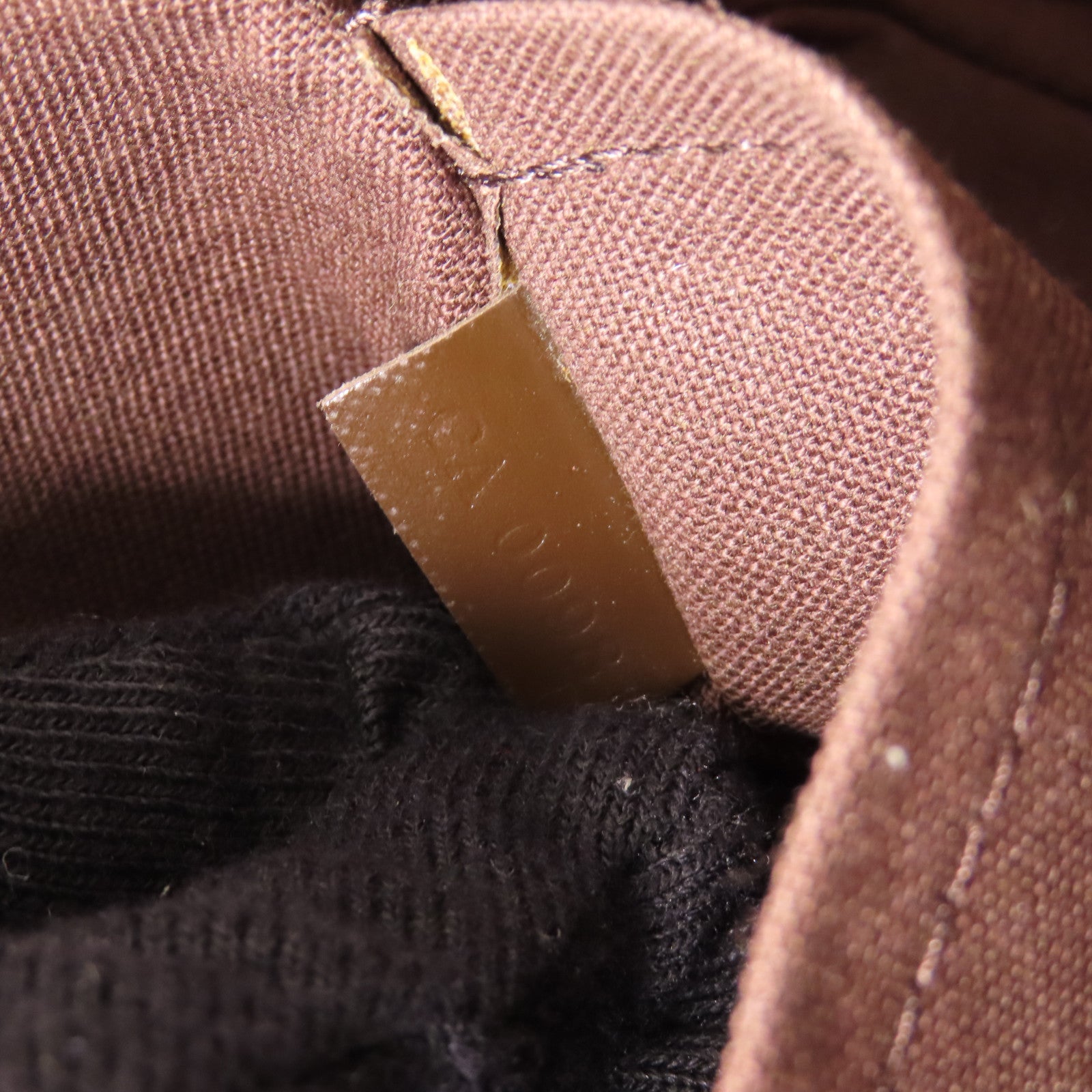 LOUIS VUITTON Damier Beaubourg金扣肩背袋棕色