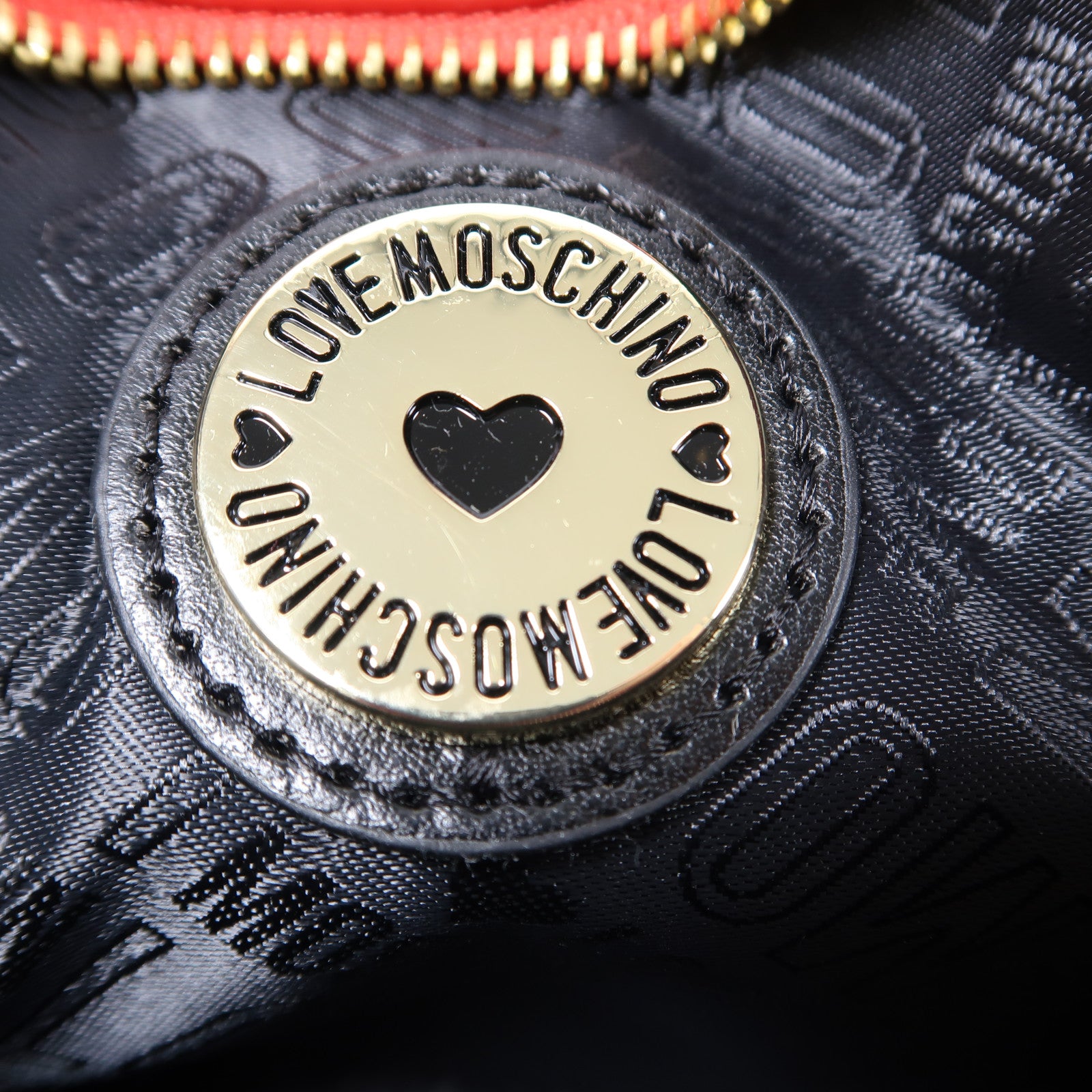 MOSCHINO 【激減優惠】菱格塗層帆布Shoudler Bag金扣肩背袋紅色