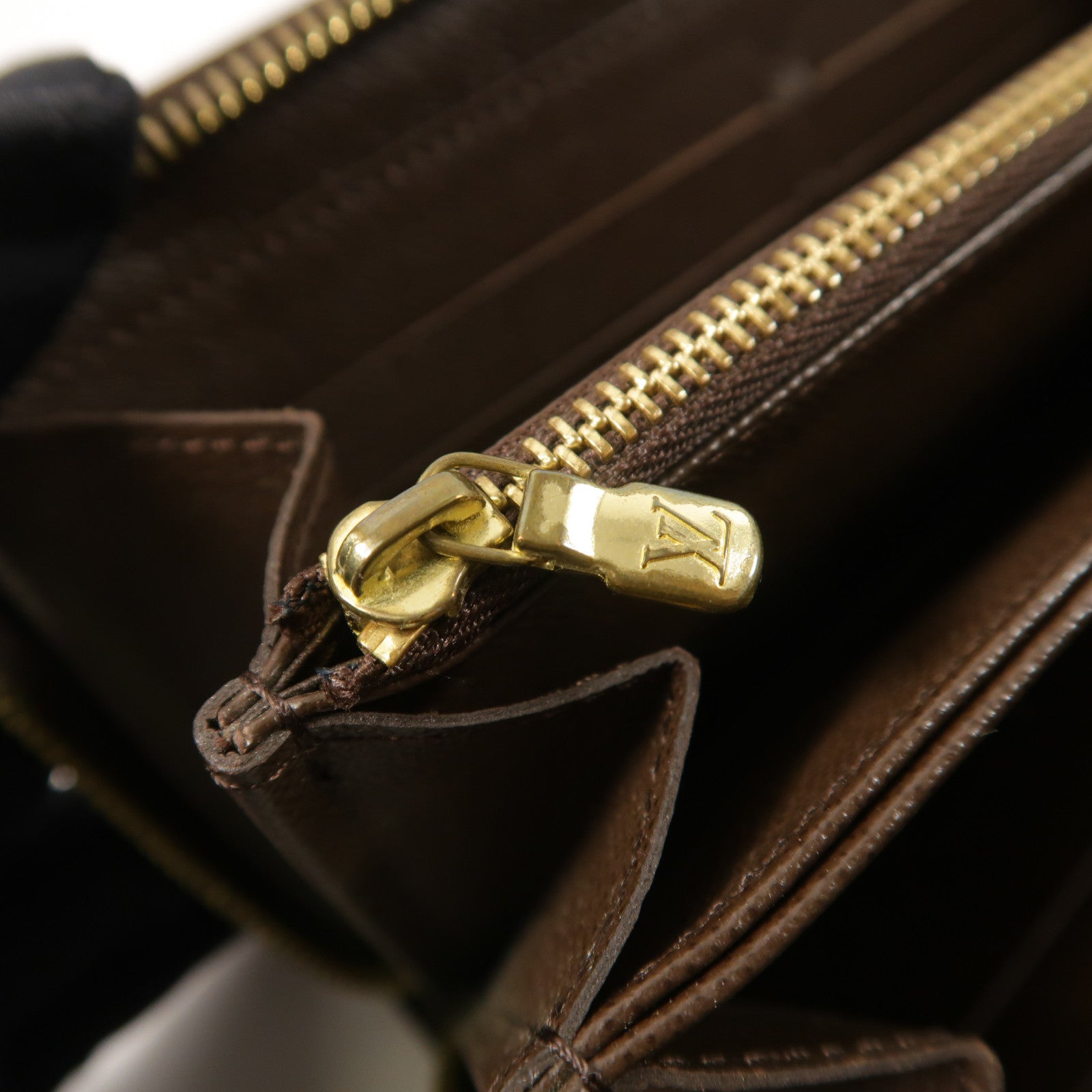 LOUIS VUITTON Damier Zippy Wallet長錢包