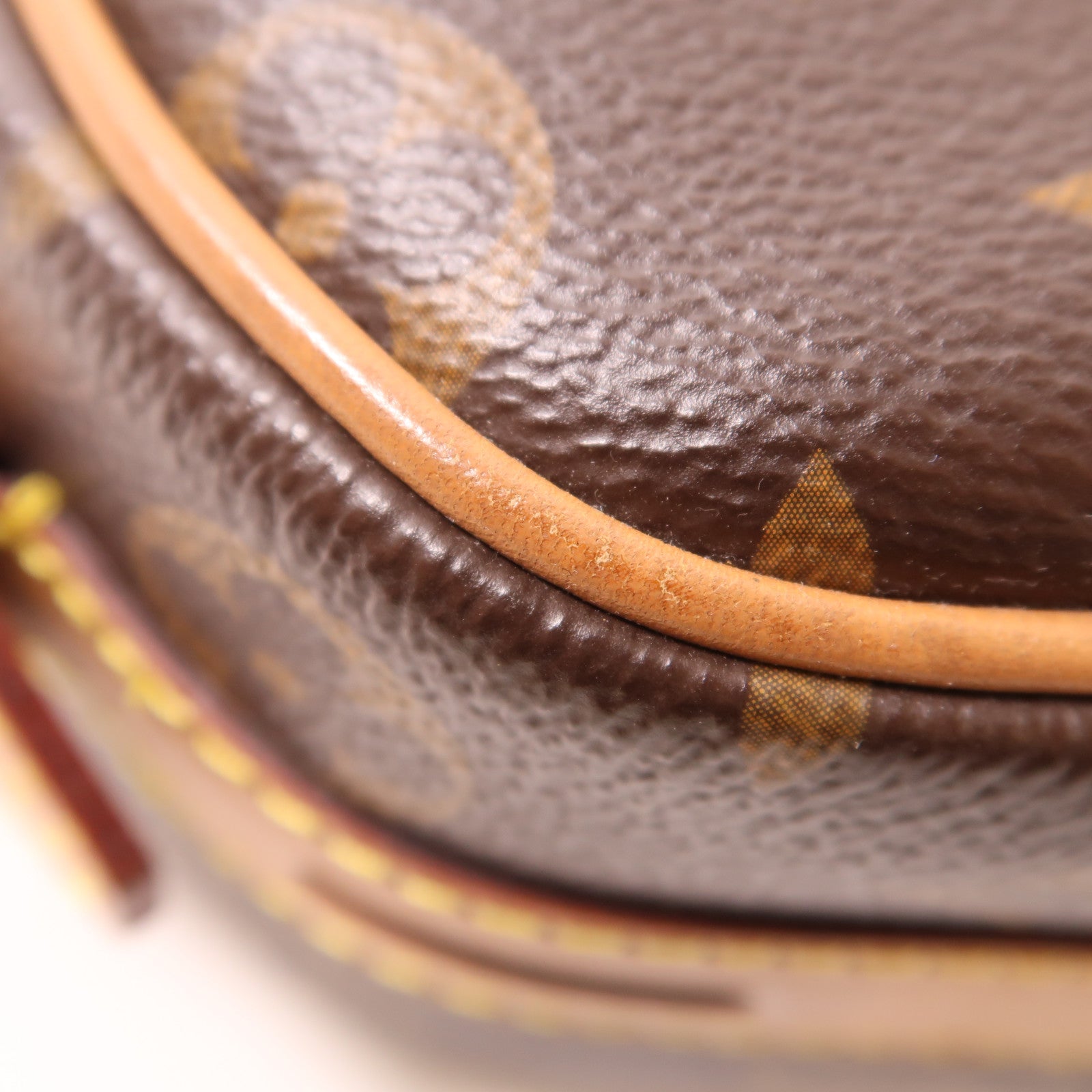 LOUIS VUITTON Monogram Boite Chapeau Souple MM金扣肩背袋