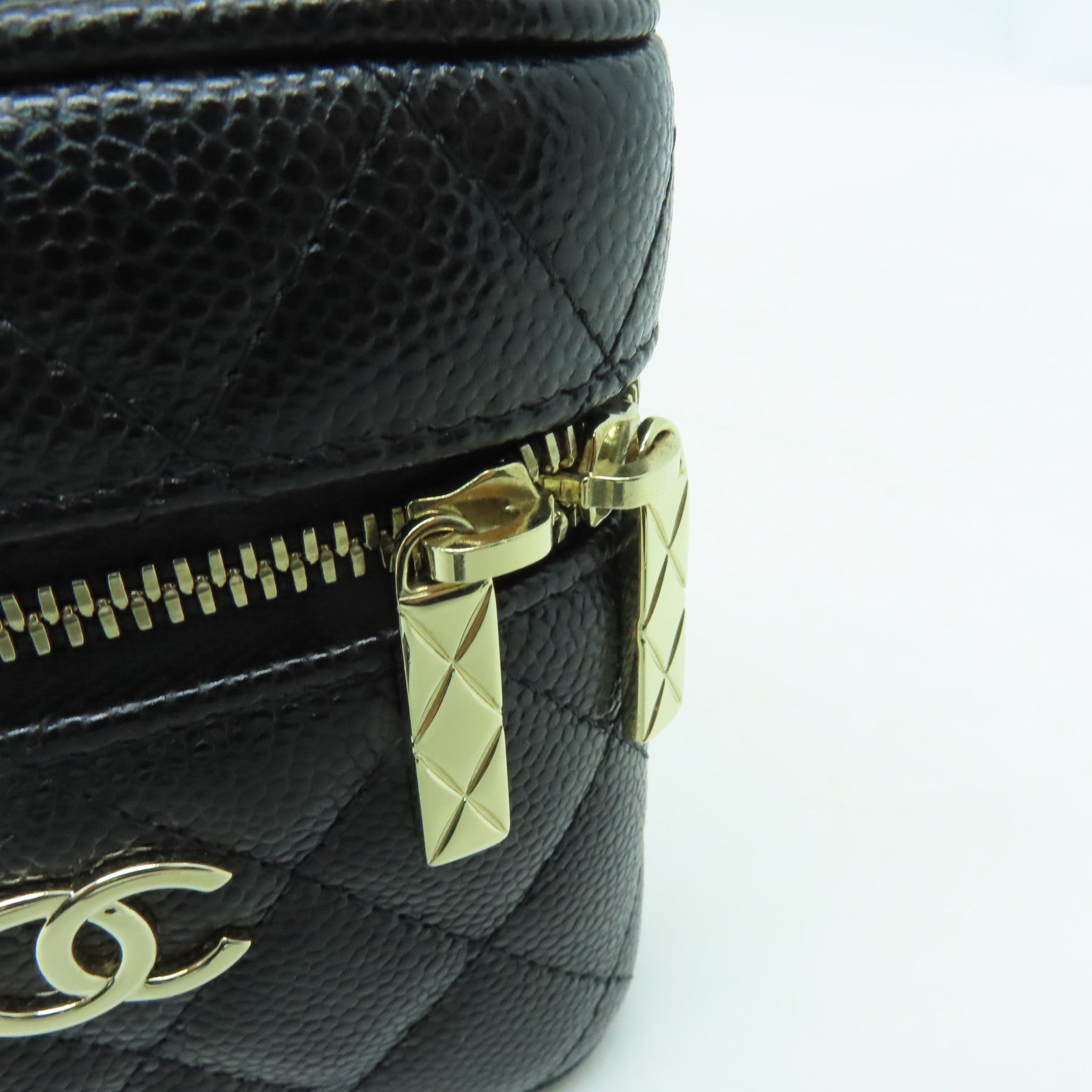 CHANEL 【激減優惠】菱格Caviar皮革Chain Shoulder金扣鏈帶肩背袋黑色